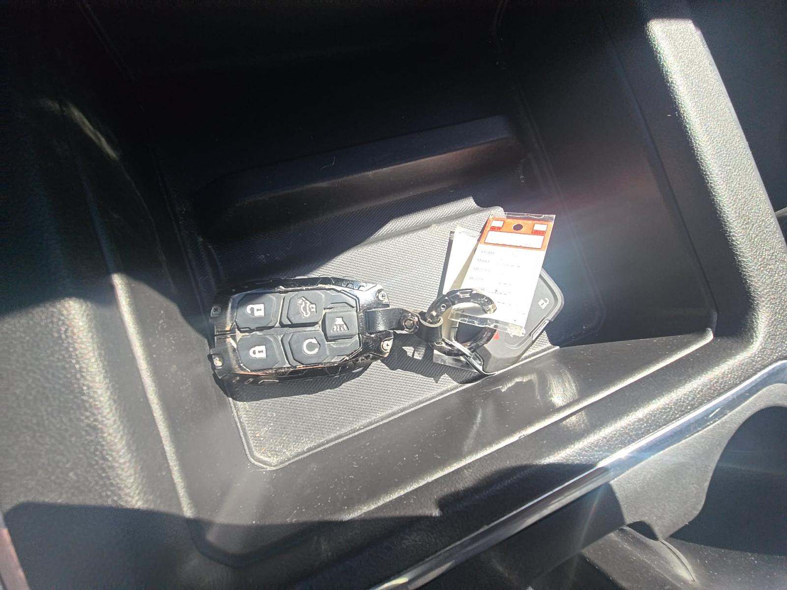 CHEVROLET SILVERADO - 8