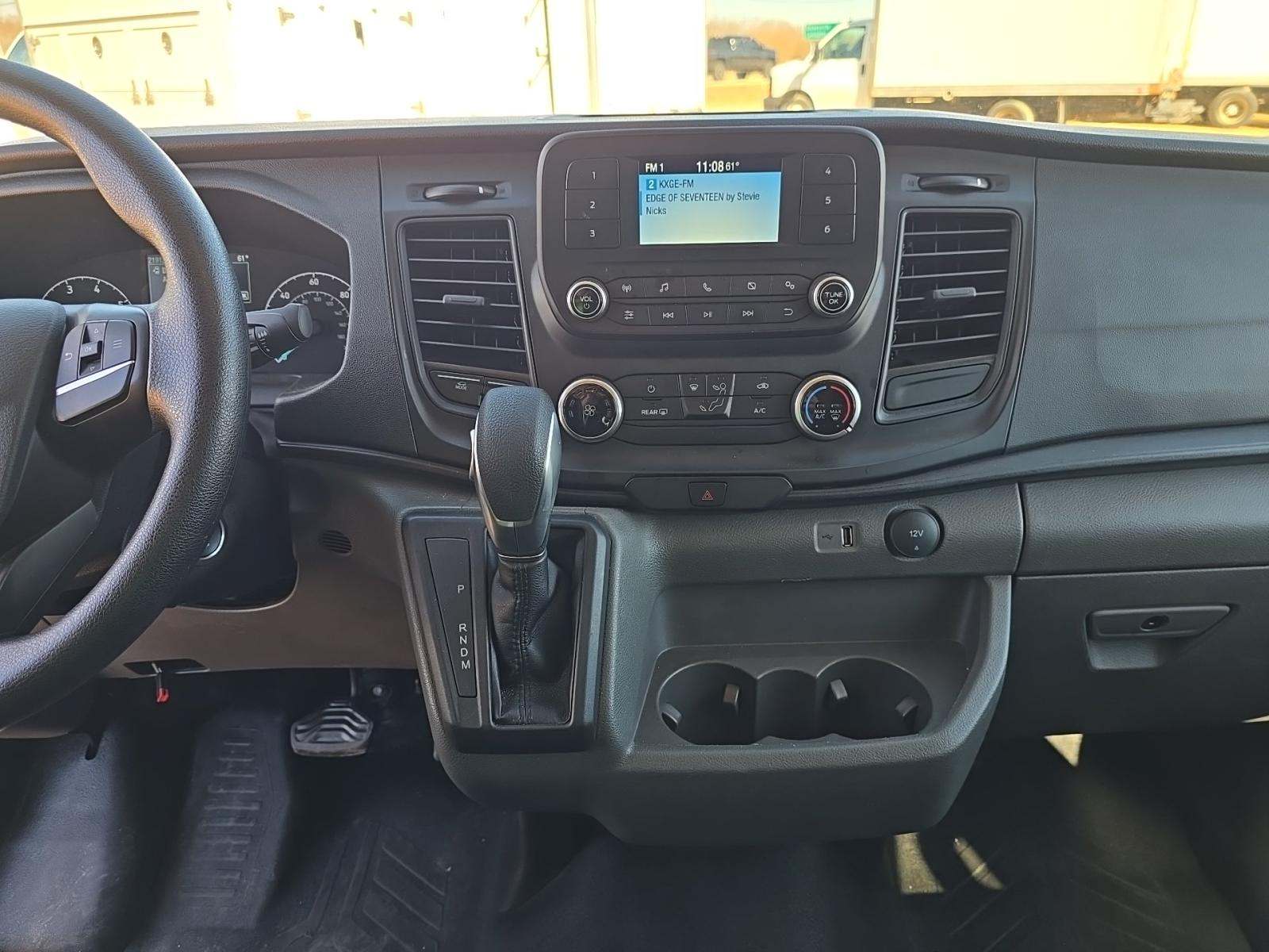 FORD TRANSIT 350 - 6