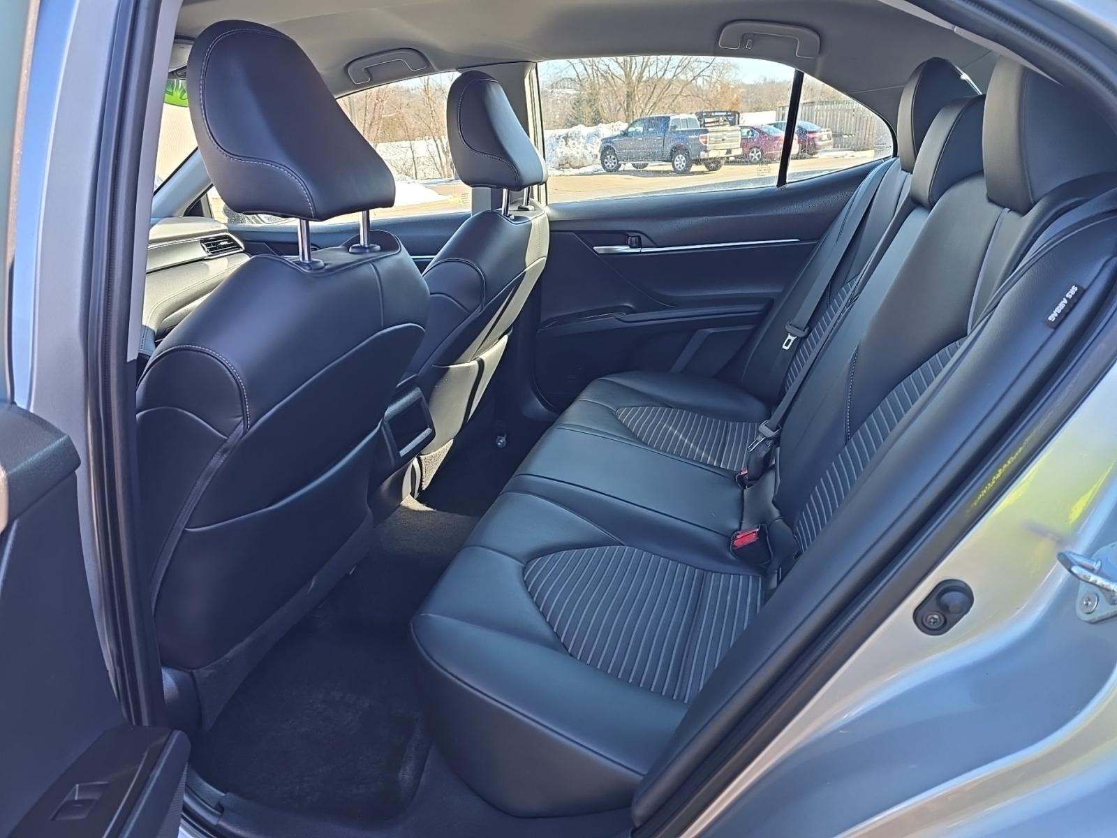 2021 Toyota Camry SE FWD