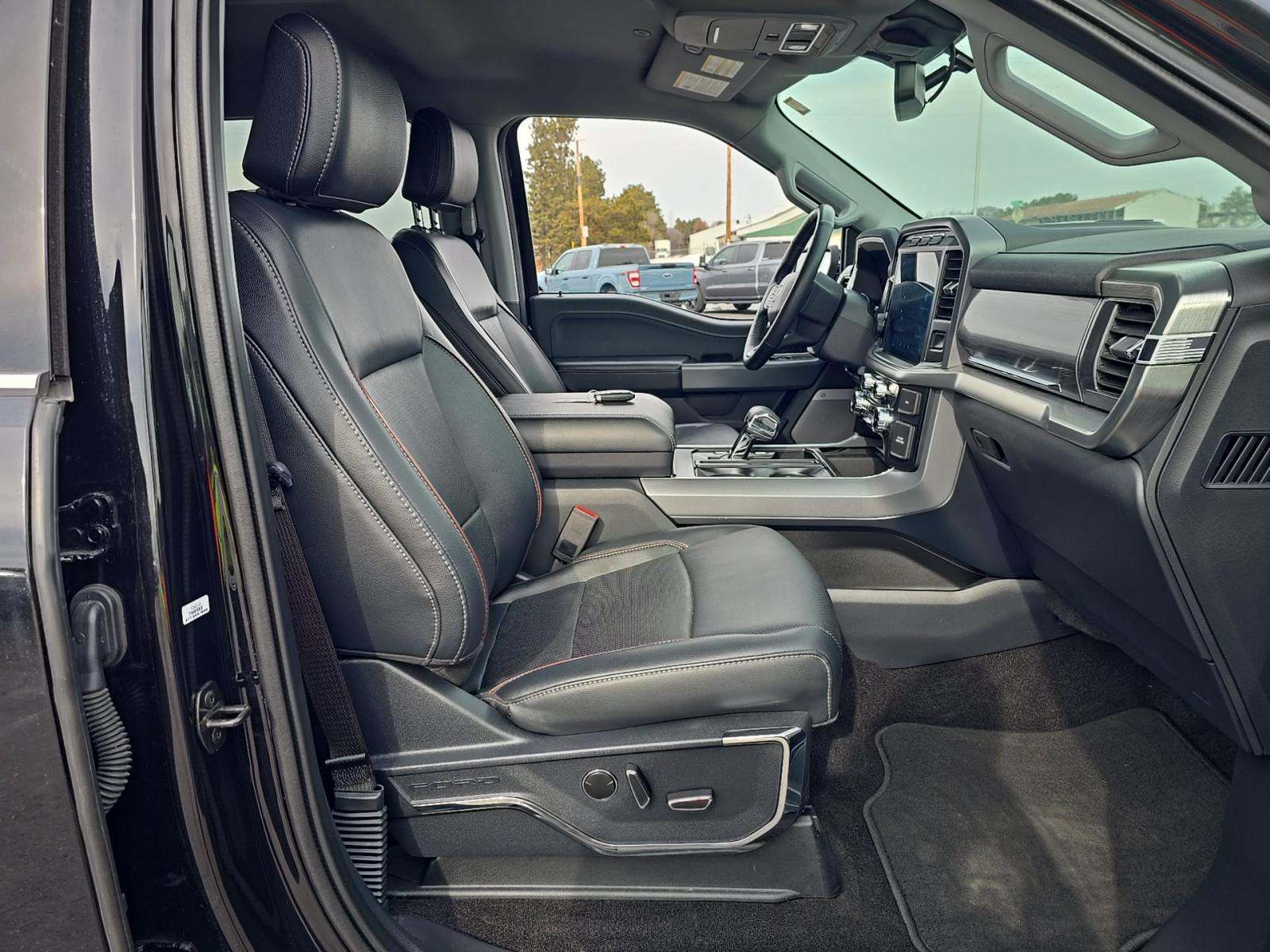 2023 Ford F-150 Lariat AWD