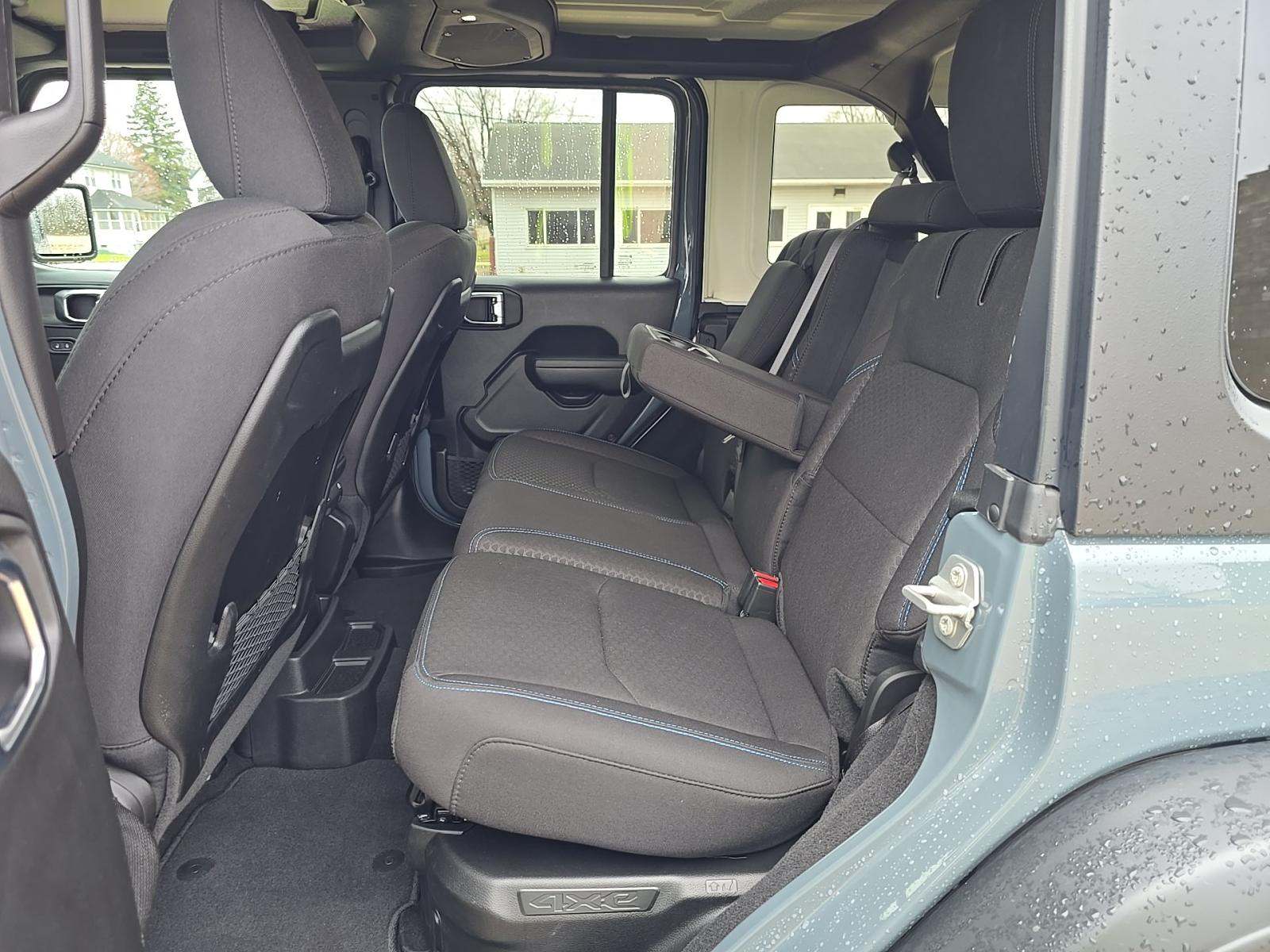 JEEP 4XE RUBICON - 9