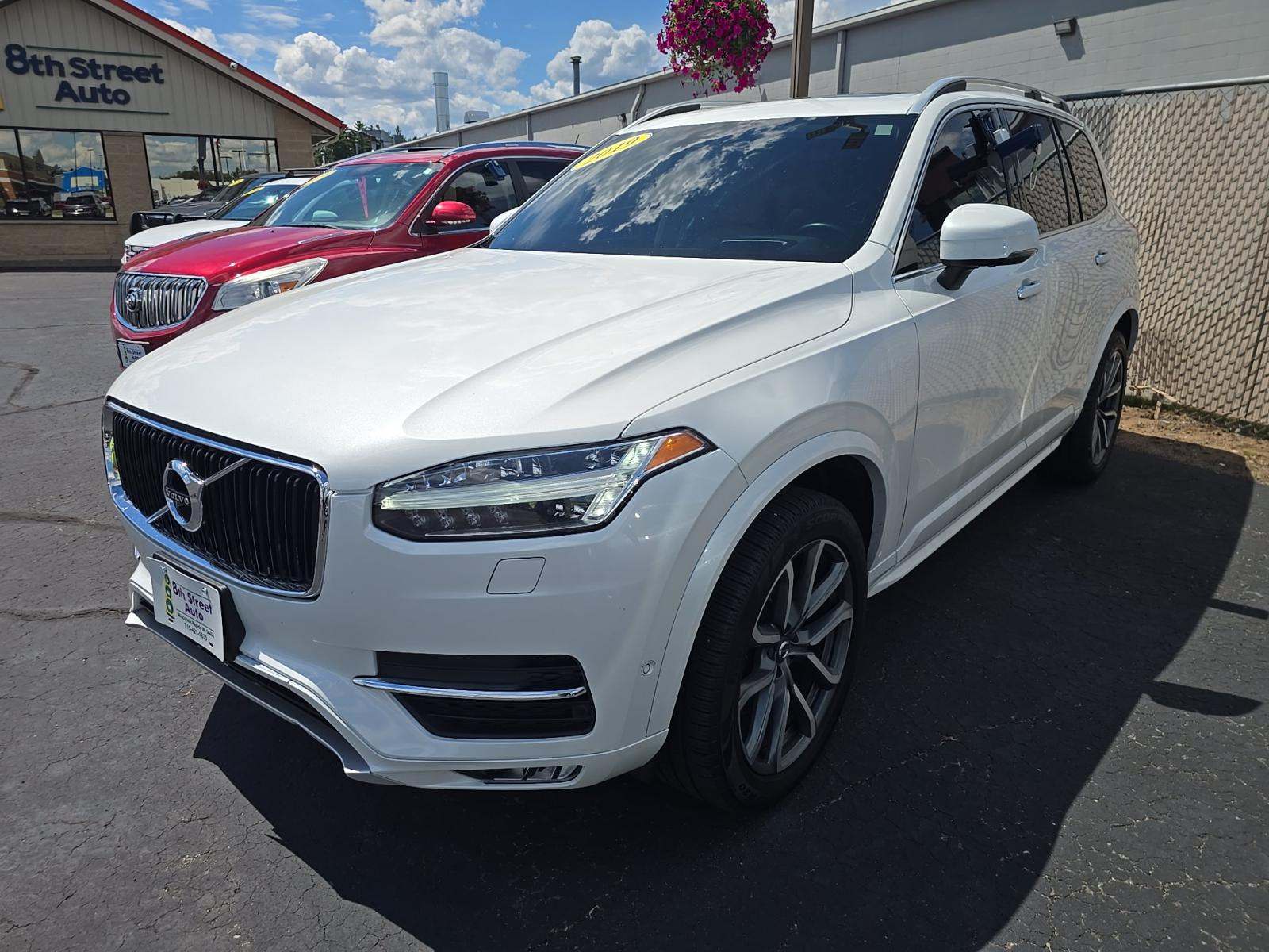 2019 Volvo XC90 T6 Momentum AWD