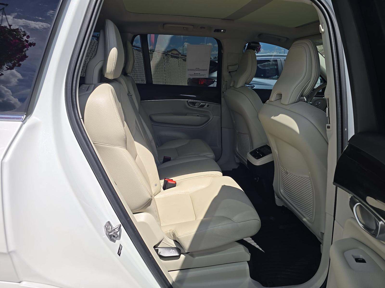 2019 Volvo XC90 T6 Momentum AWD