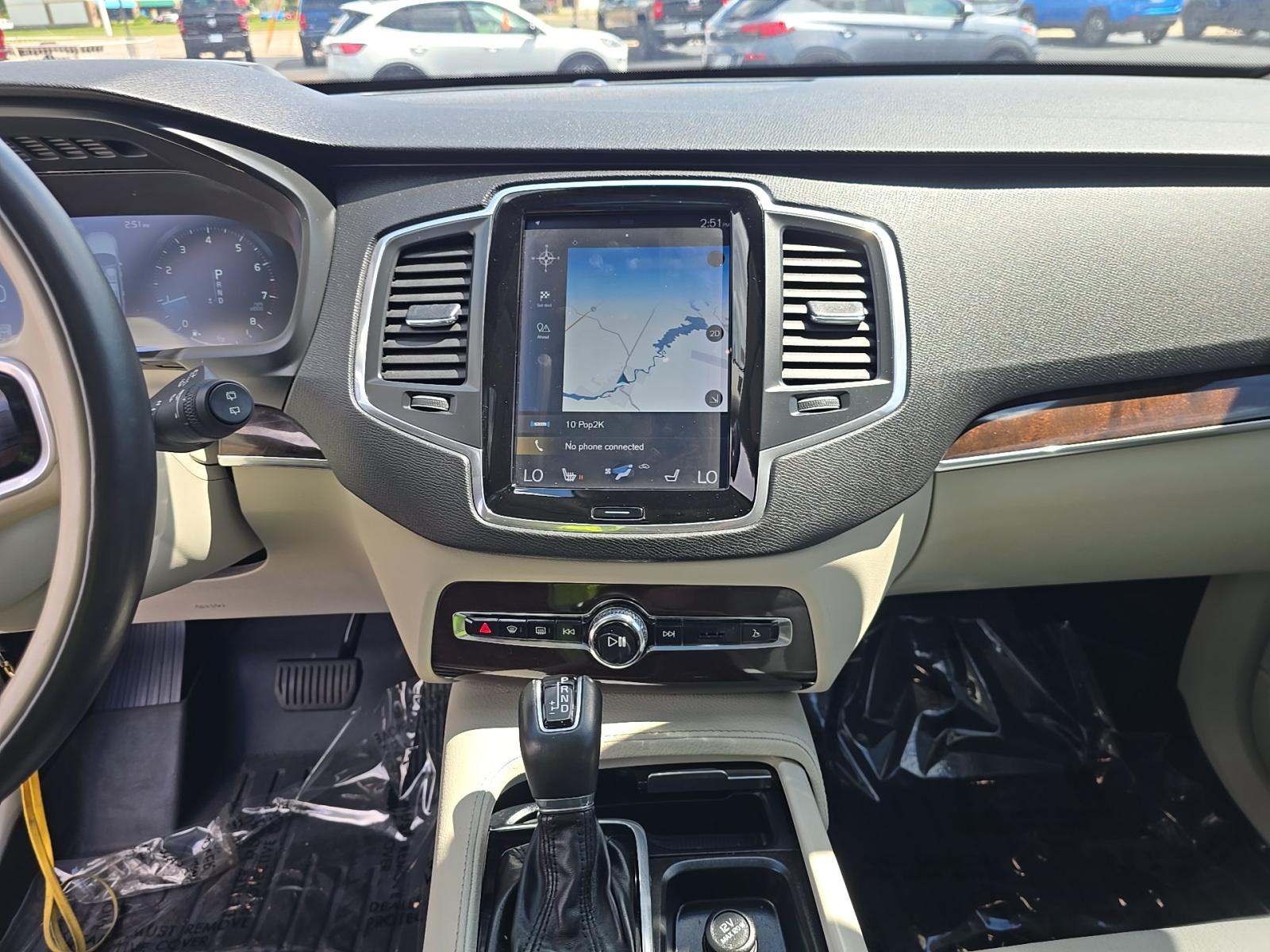 2019 Volvo XC90 T6 Momentum AWD