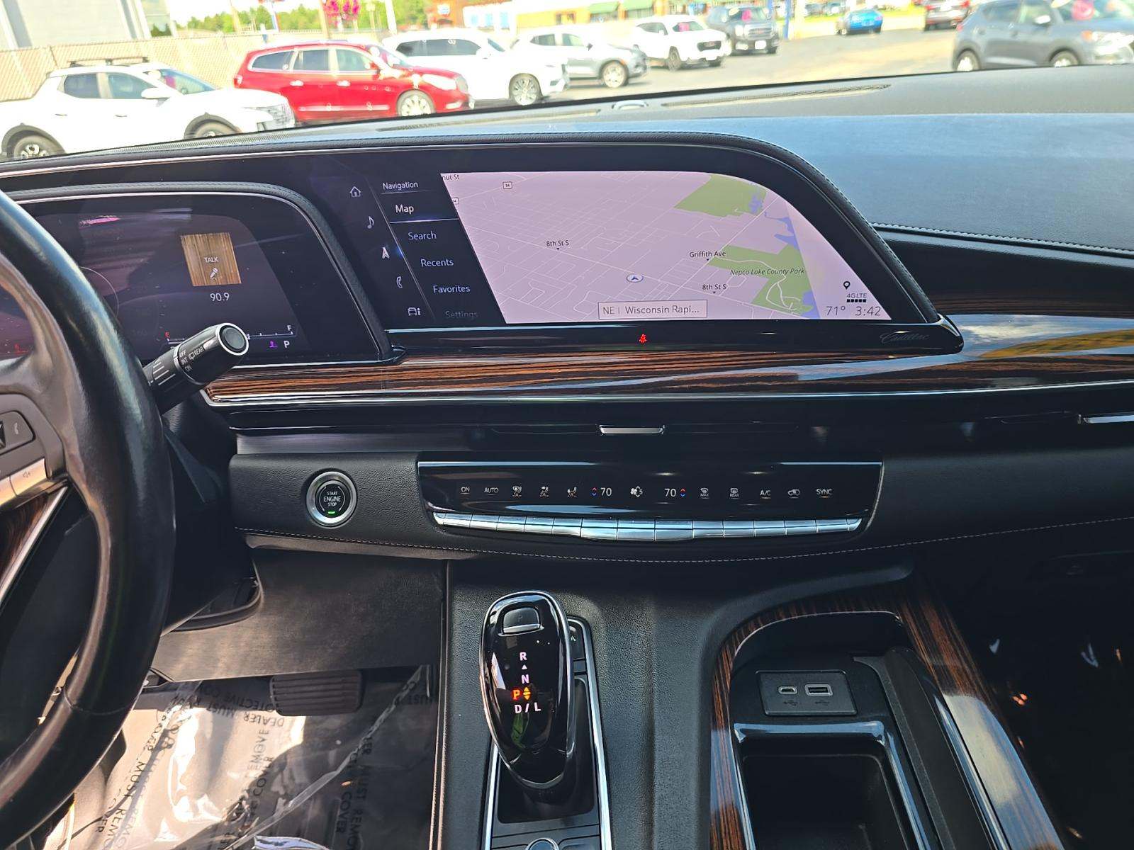 2022 Cadillac Escalade Premium Luxury AWD
