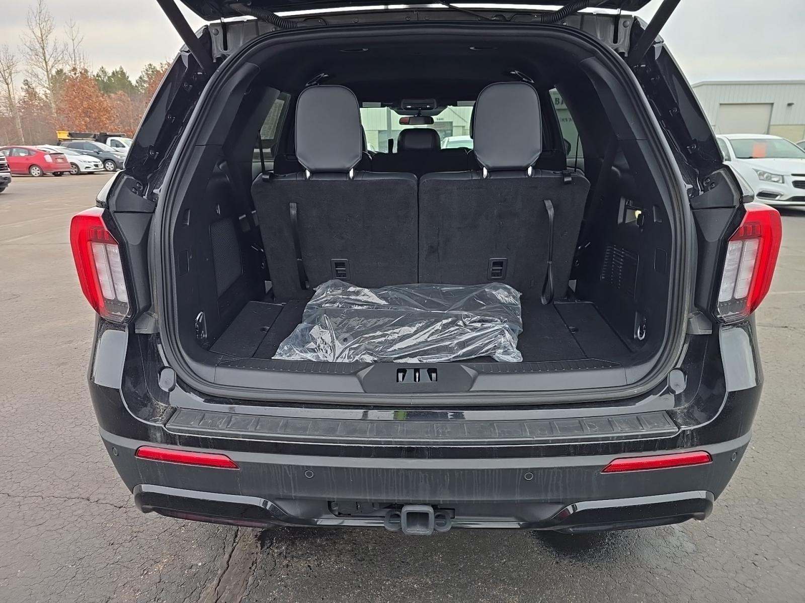 2025 Ford Explorer ST-Line AWD