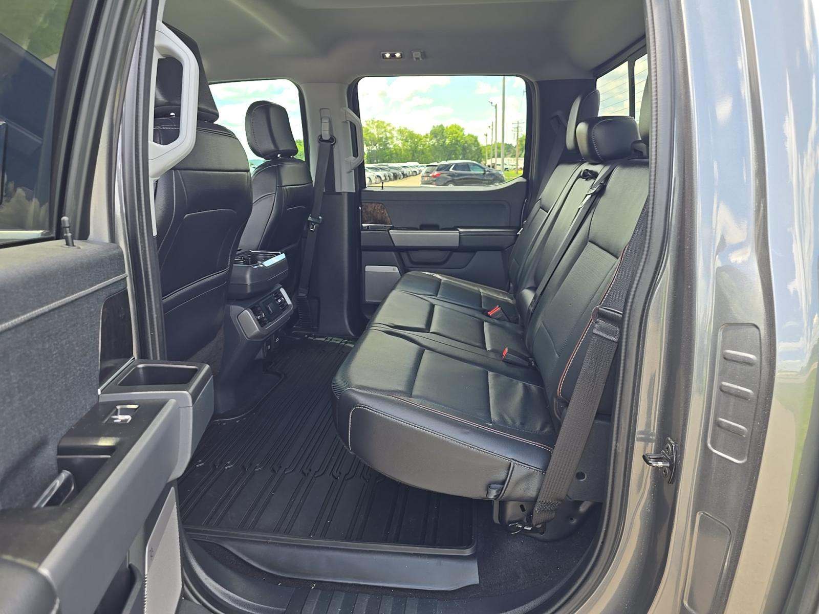 2023 Ford F-150 Lariat AWD