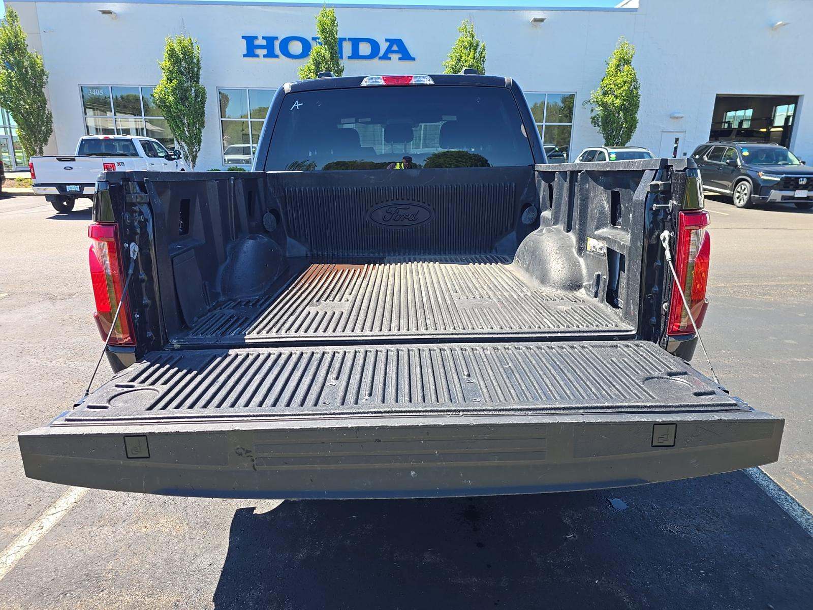 2024 Ford F-150 STX AWD
