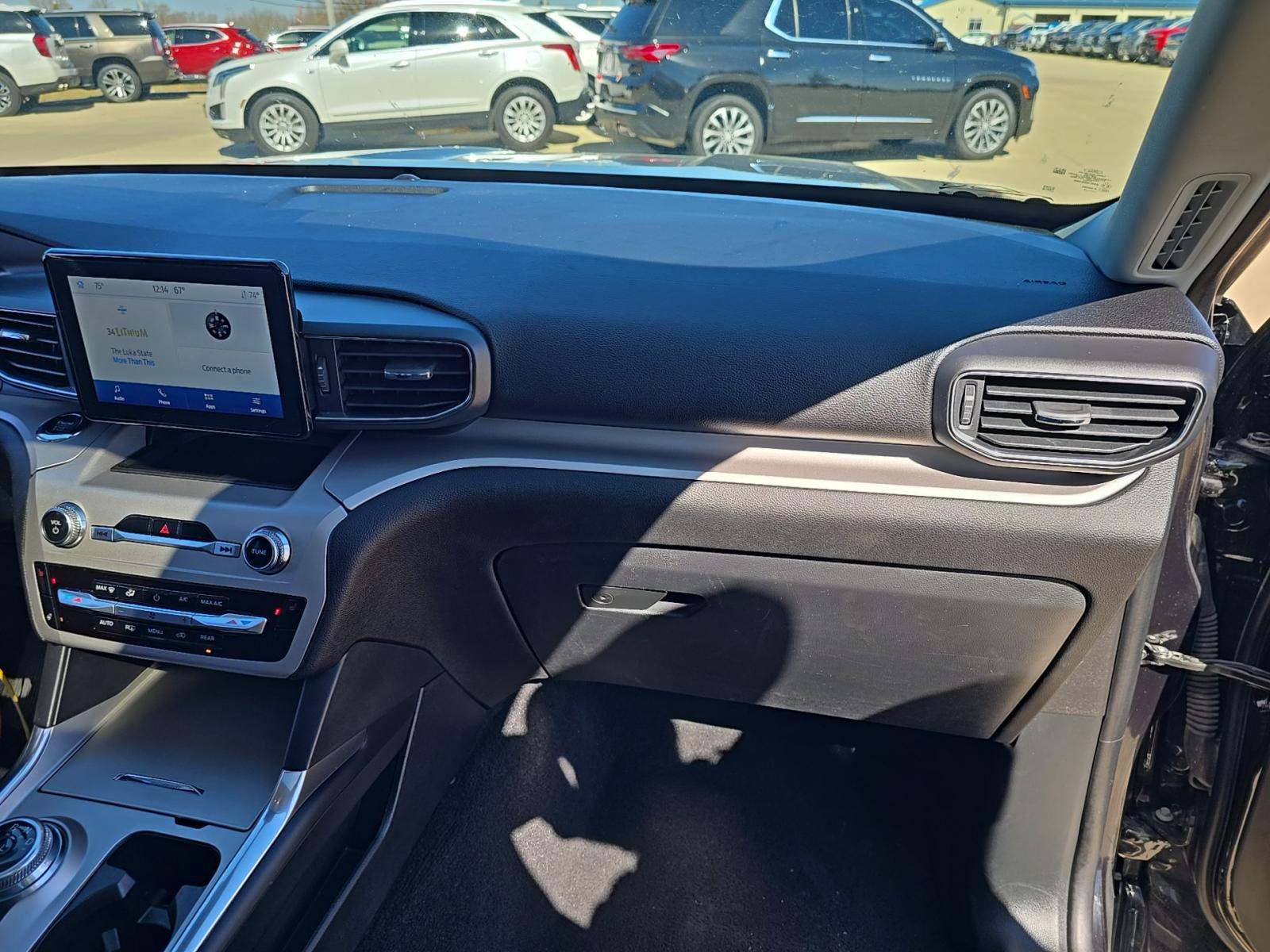 2023 Ford Explorer XLT AWD