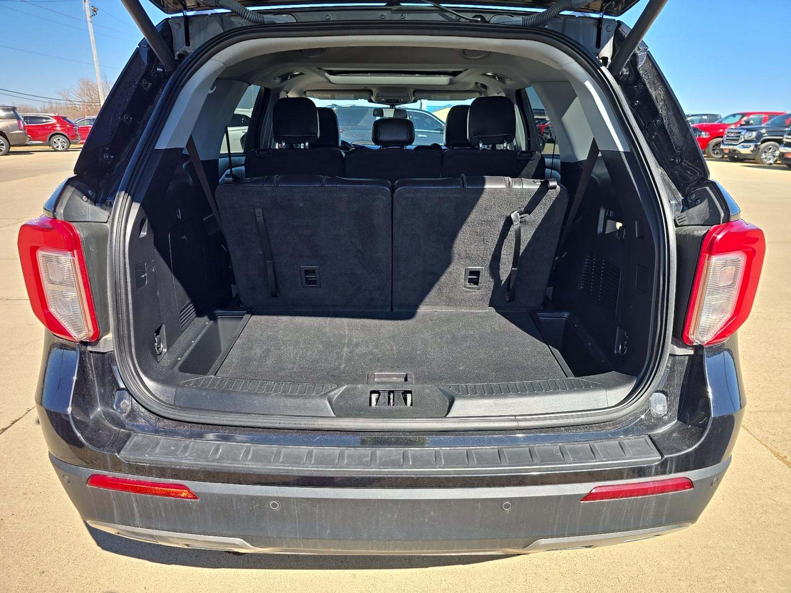 2023 Ford Explorer XLT AWD