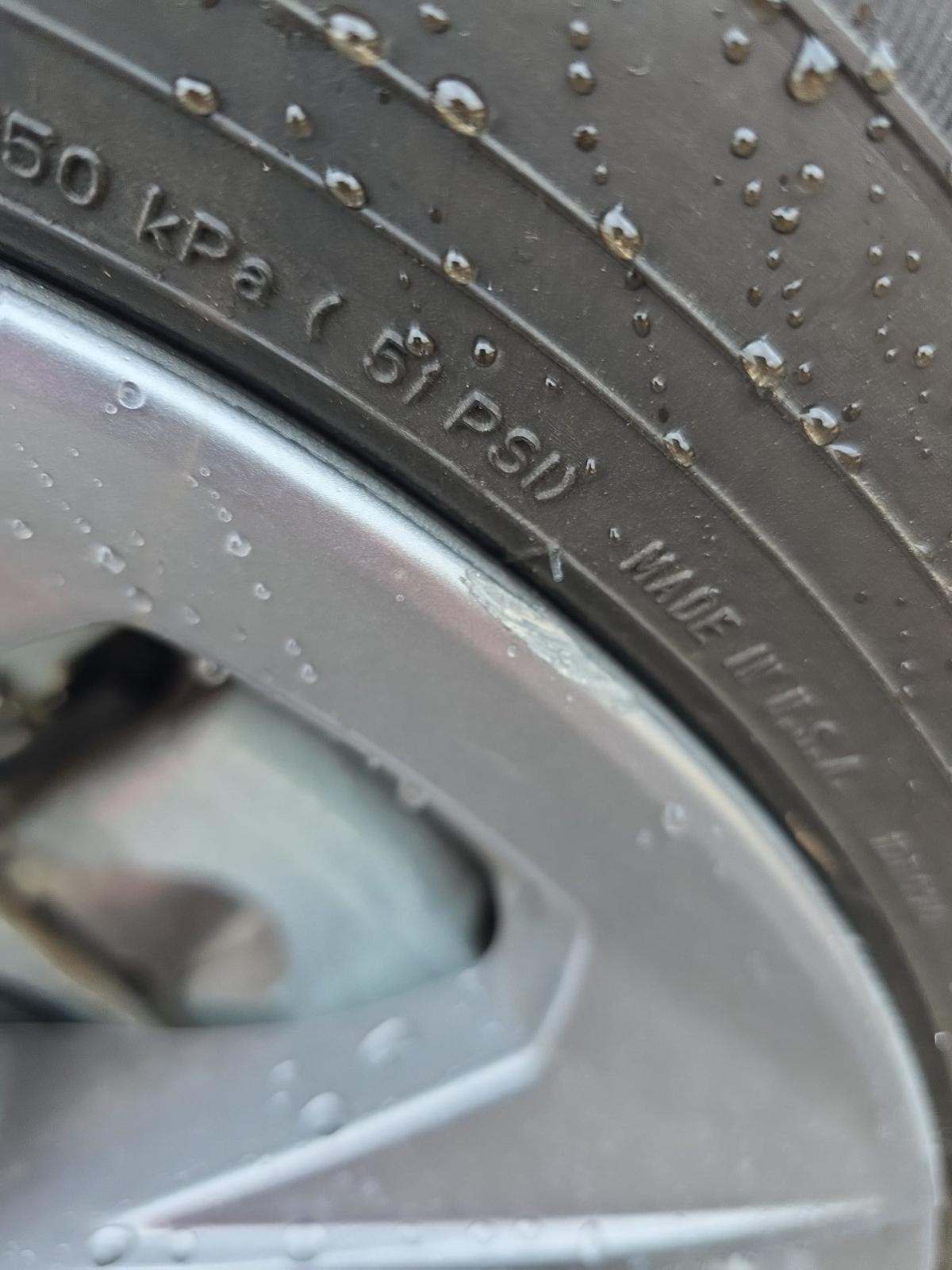 2023 Toyota Sienna XLE FWD