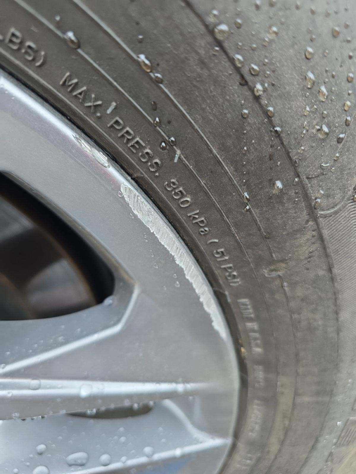 2023 Toyota Sienna XLE FWD