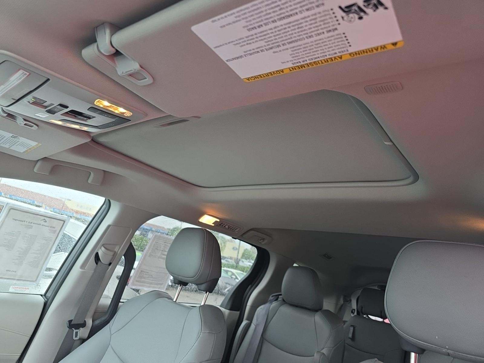 2023 Toyota Sienna XLE FWD