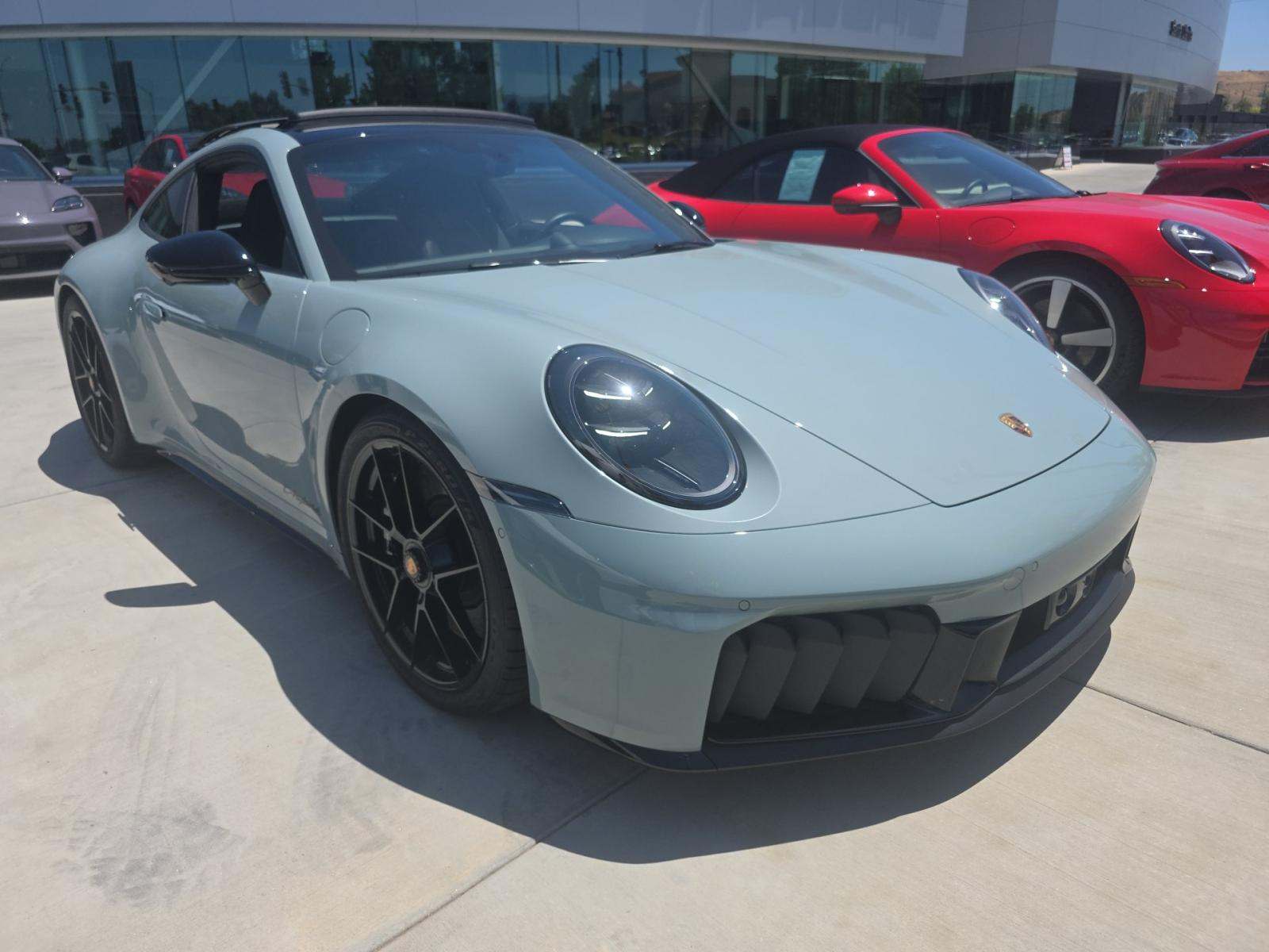 2025 Porsche 911 Carrera 4 GTS AWD