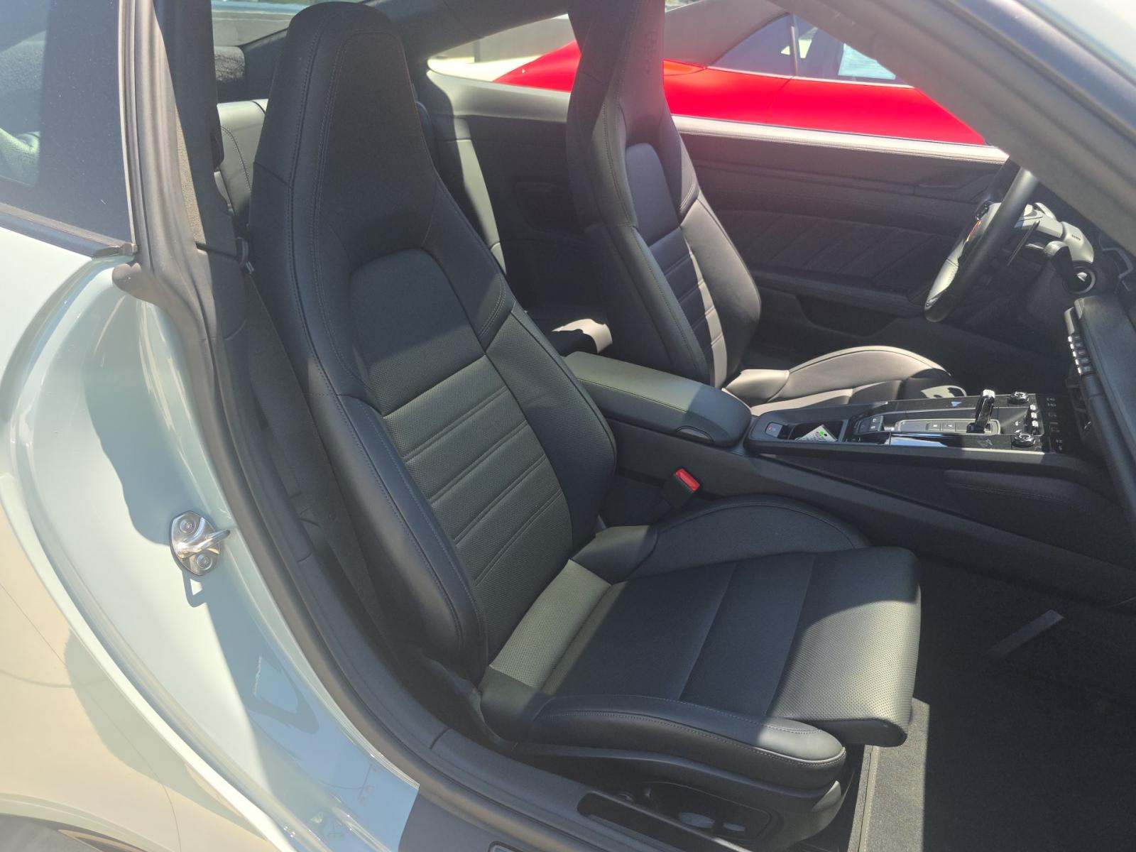 2025 Porsche 911 Carrera 4 GTS AWD