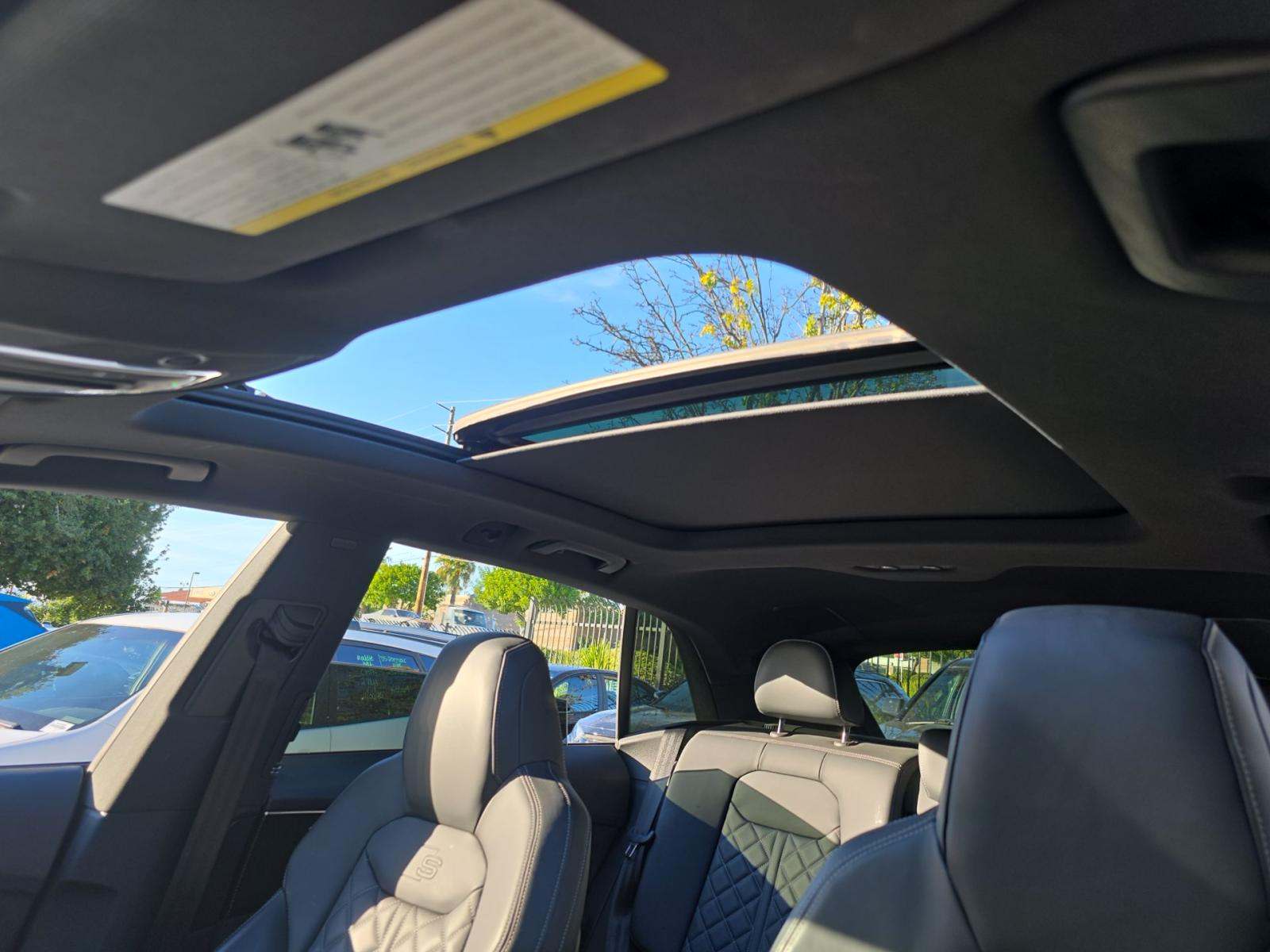 2022 Audi SQ8 Premium Plus AWD