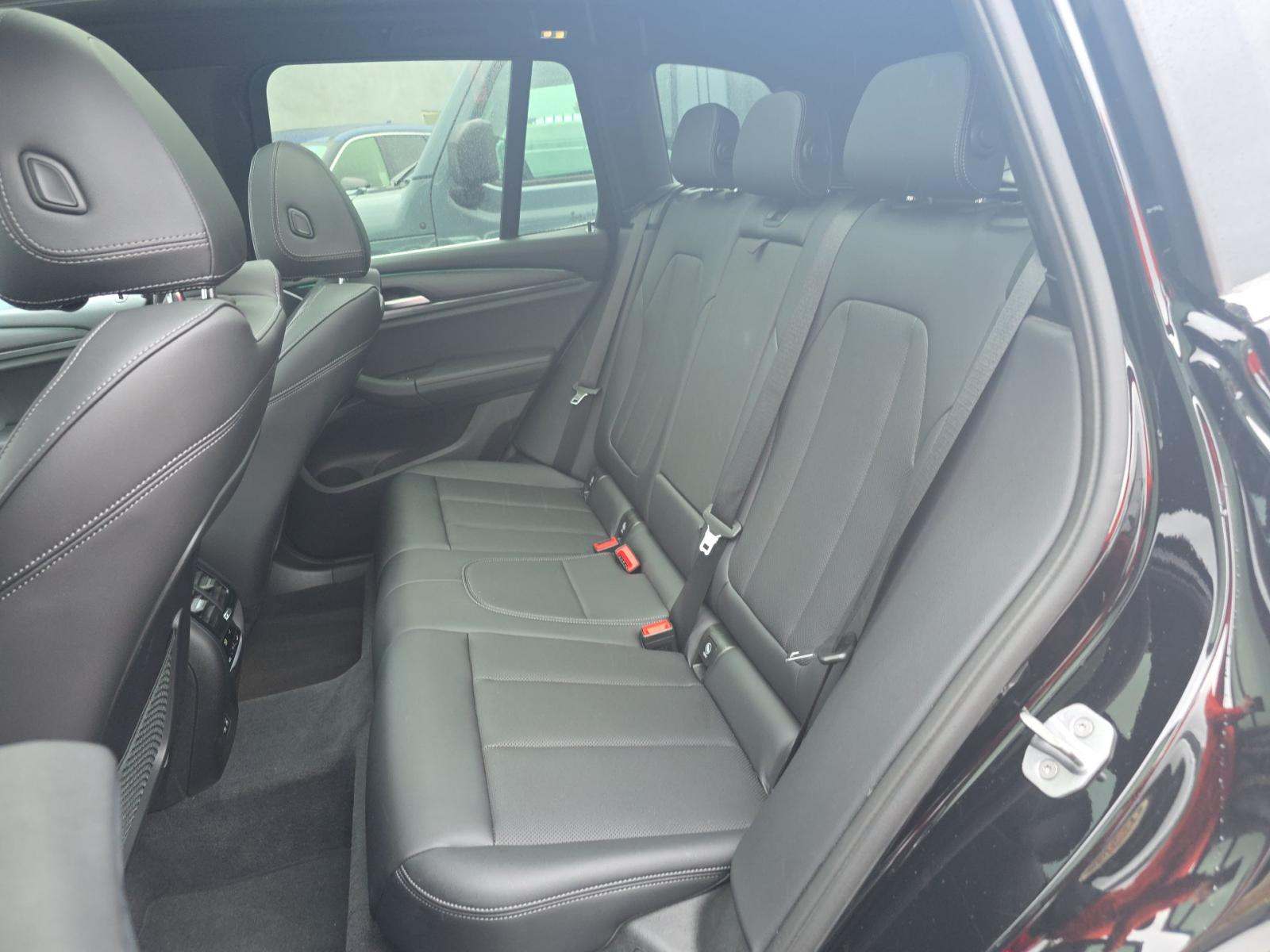 2022 BMW X3 sDrive30i RWD