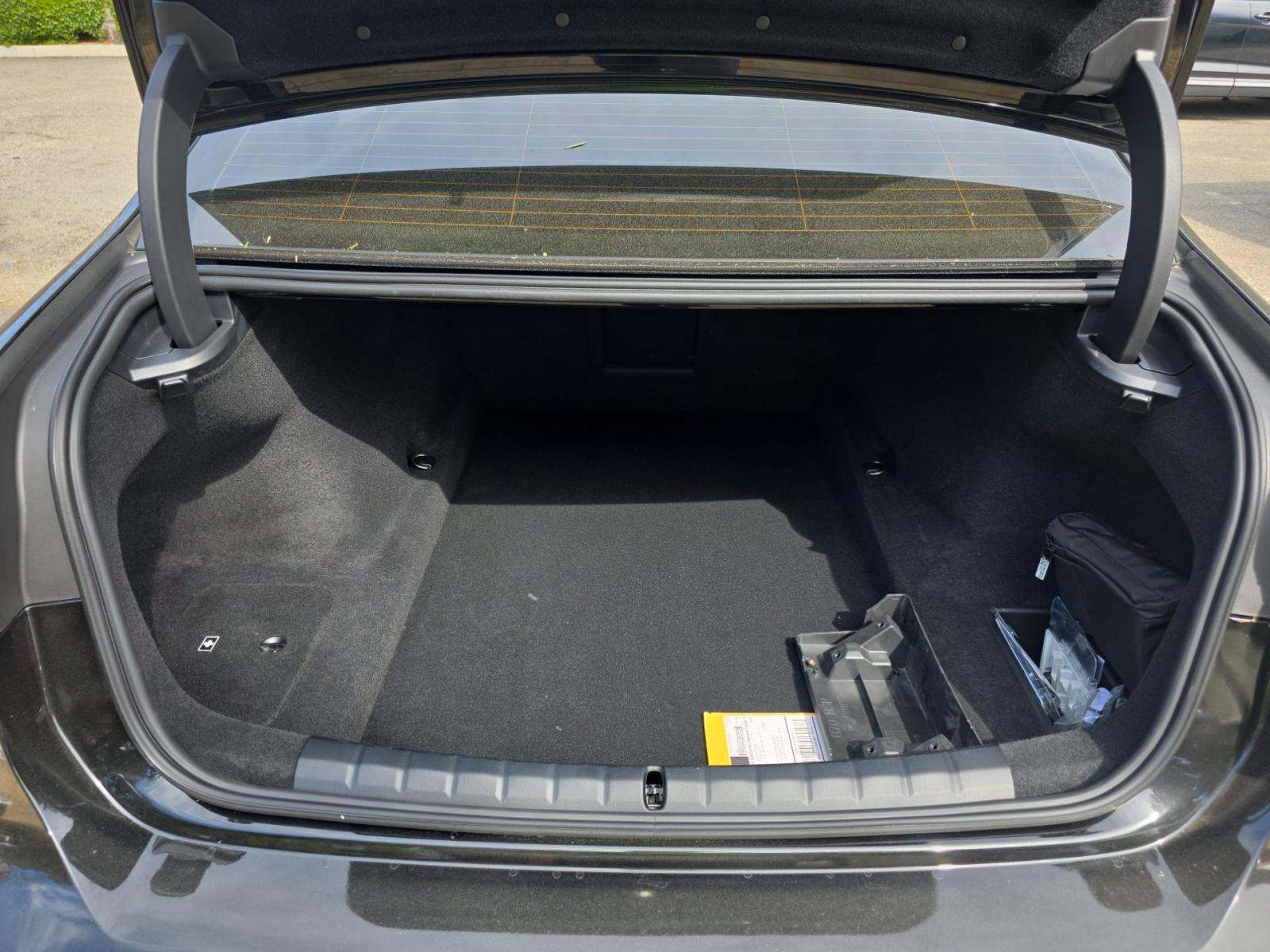 2025 BMW 7 Series 760i xDrive AWD