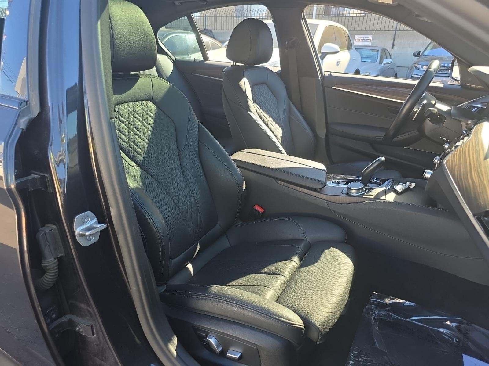 2022 BMW 5 Series 540i RWD