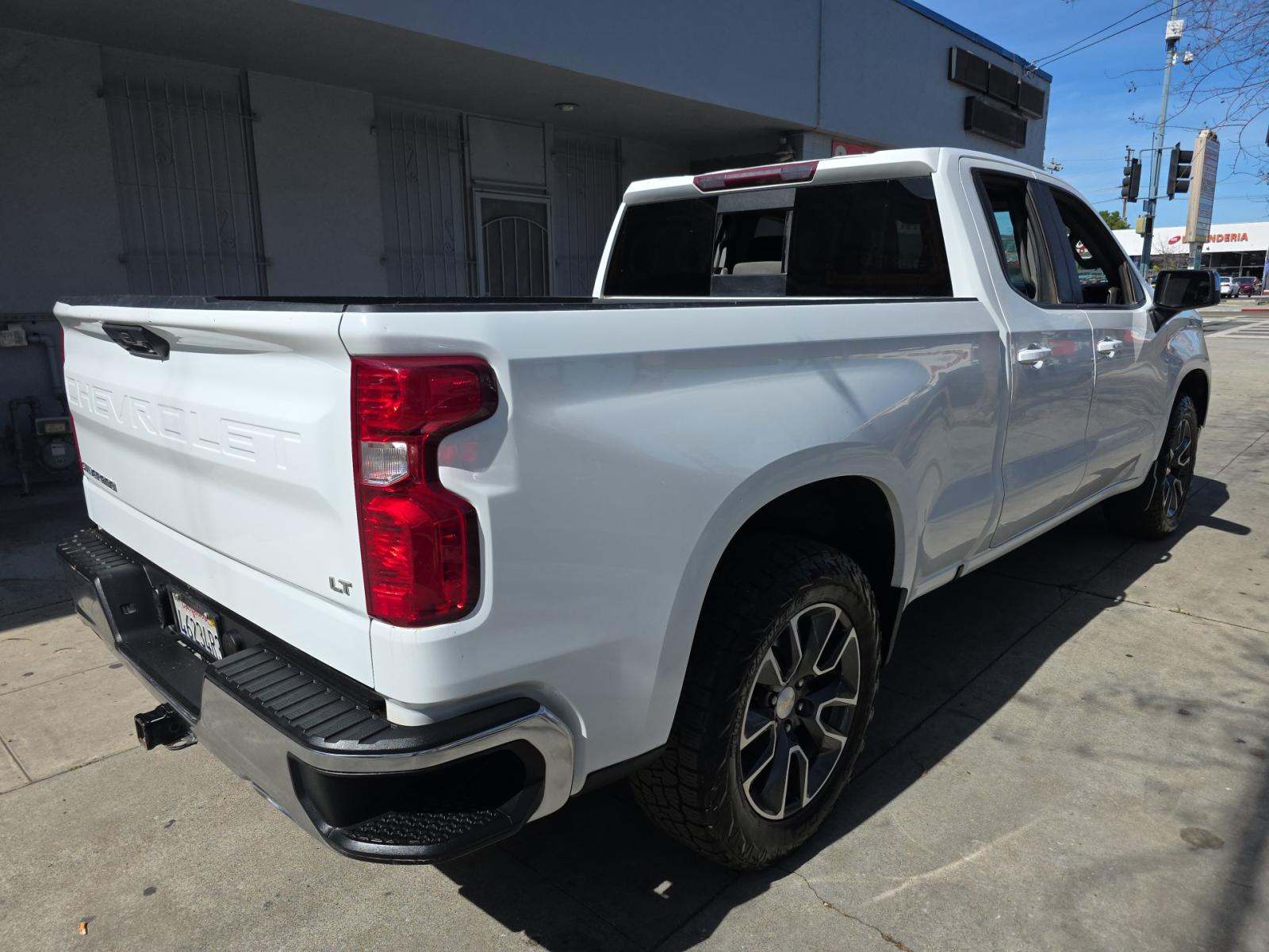 2022 Chevrolet Silverado 1500 LT AWD