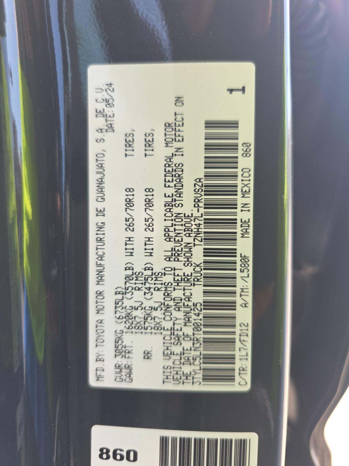 2024 Toyota Tacoma Hybrid TRD Off-Road AWD