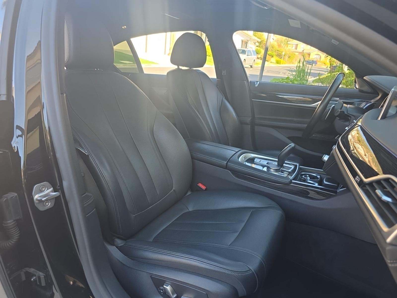 2019 BMW 7 Series 740i RWD