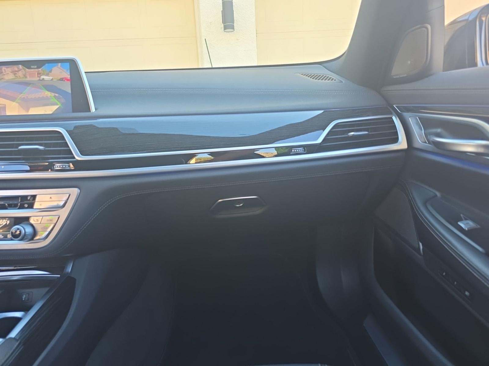 2019 BMW 7 Series 740i RWD