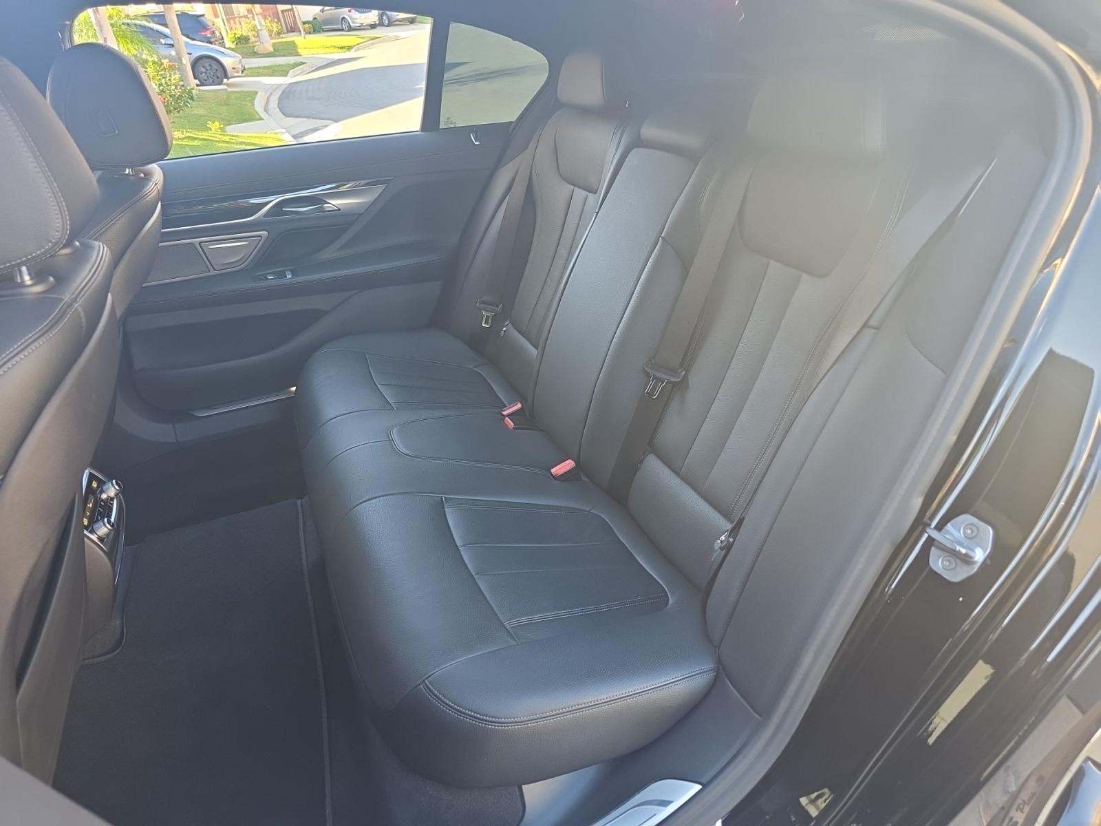 2019 BMW 7 Series 740i RWD