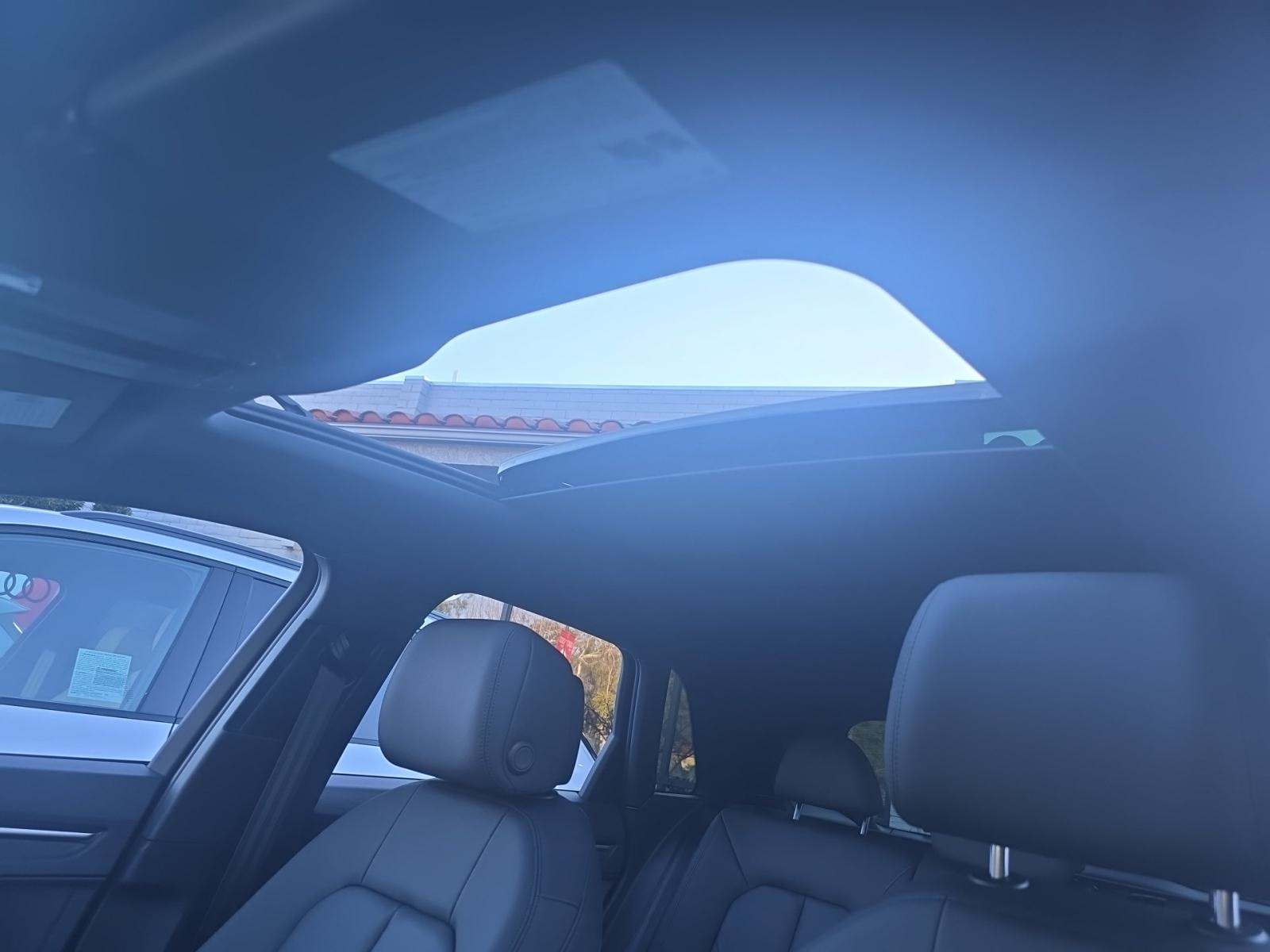 2022 Audi Q3 2.0T S line Premium AWD