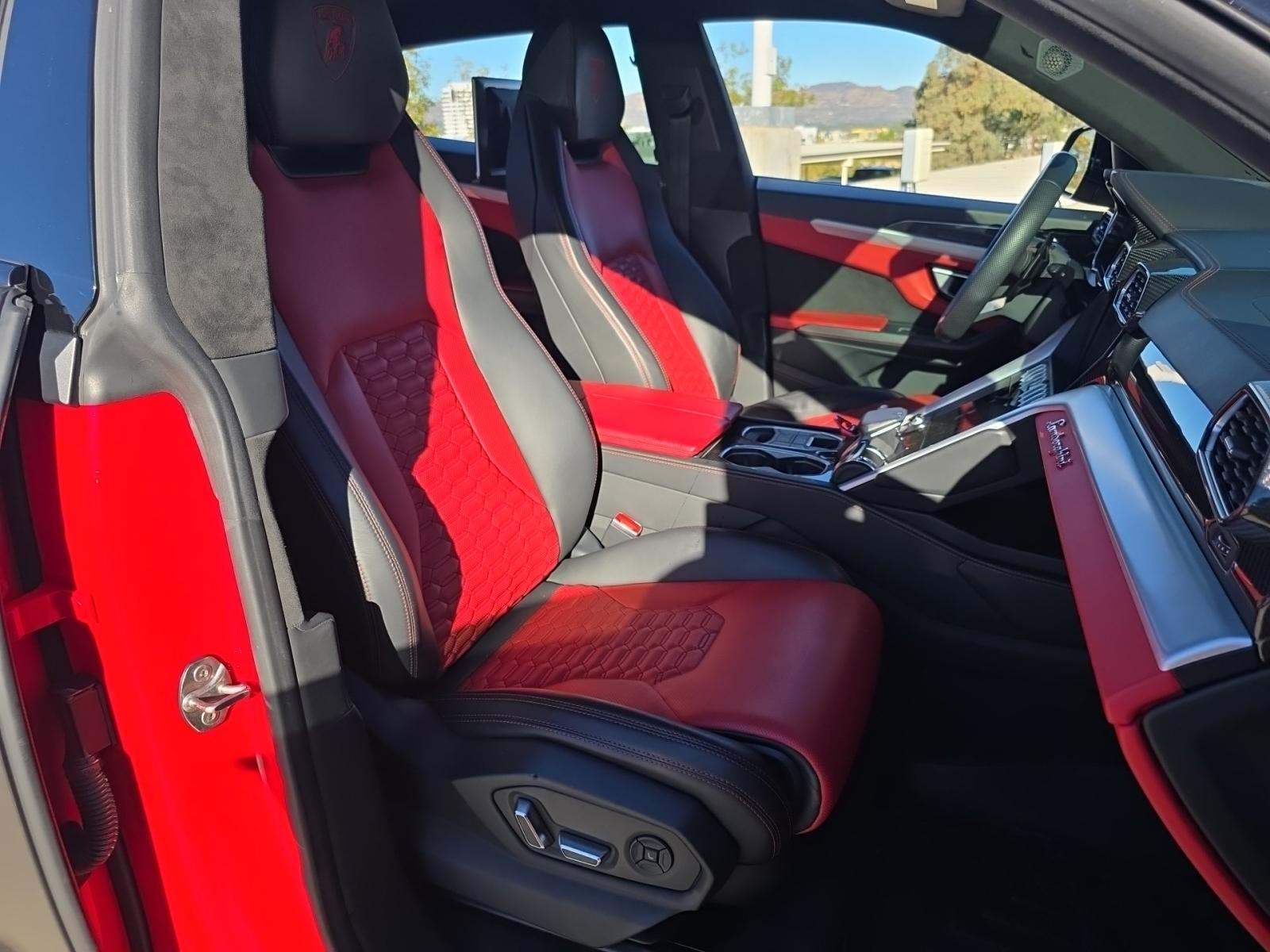 2019 Lamborghini Urus Base AWD