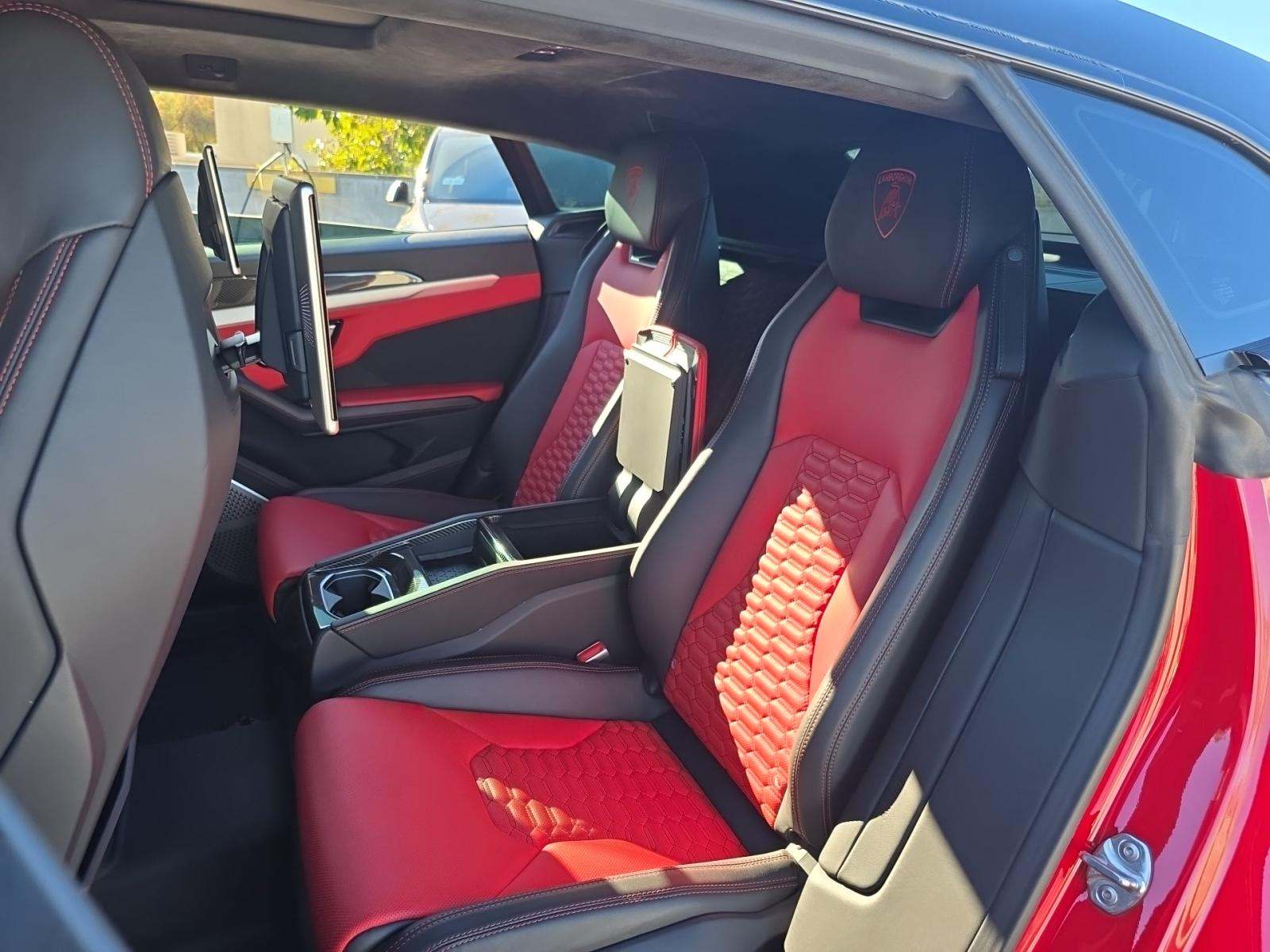 2019 Lamborghini Urus Base AWD