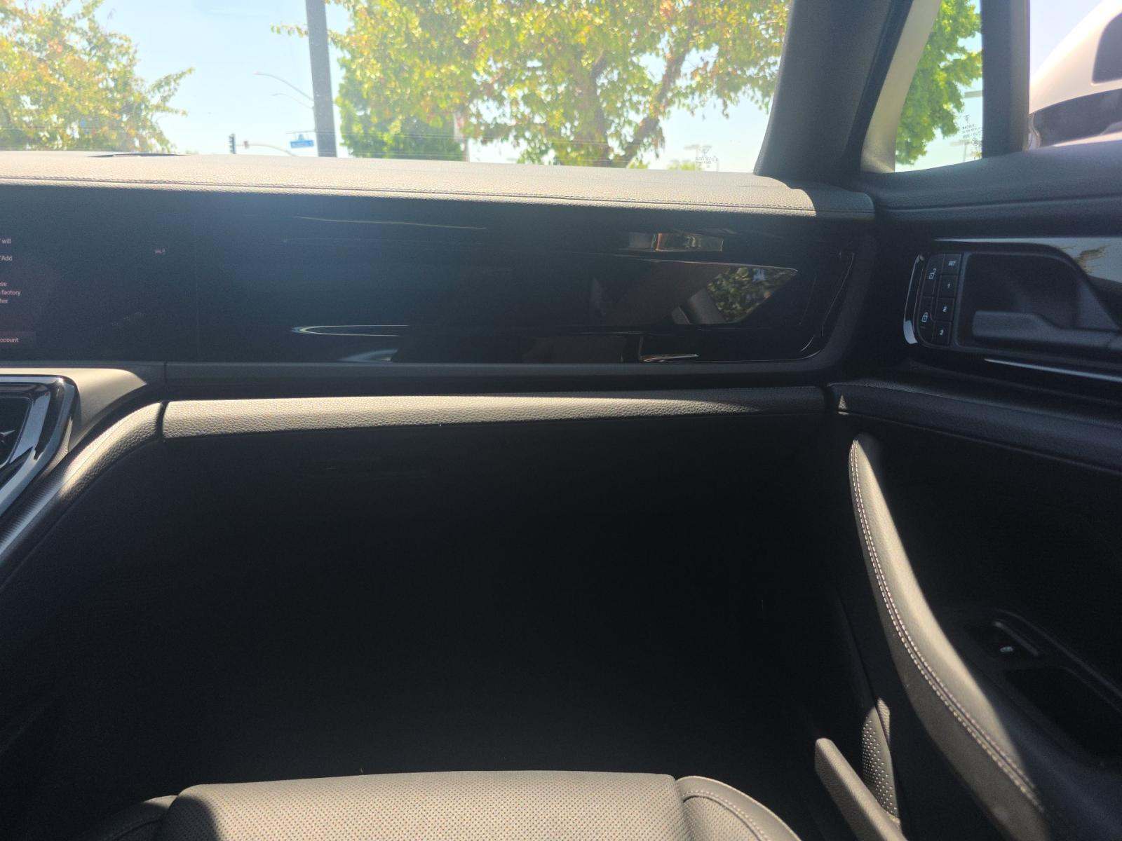2025 Porsche Panamera Base RWD