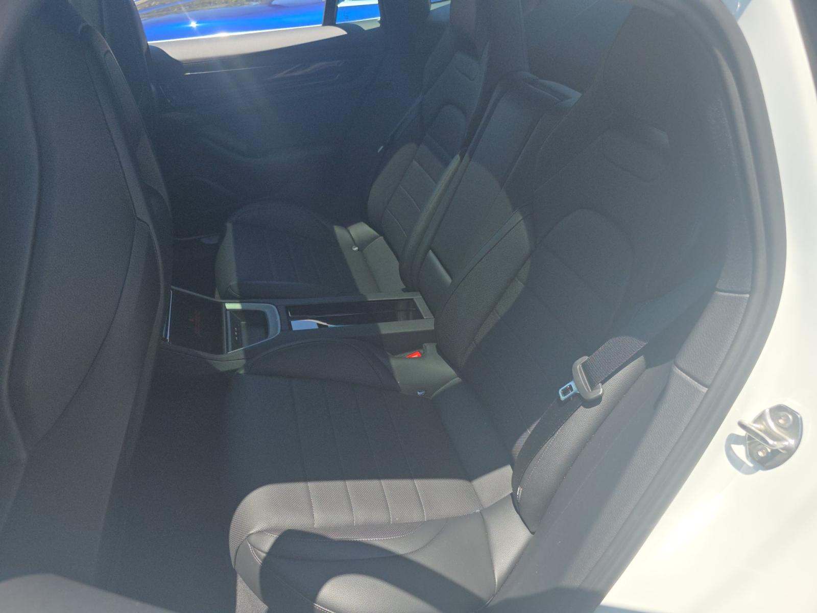 2025 Porsche Panamera Base RWD