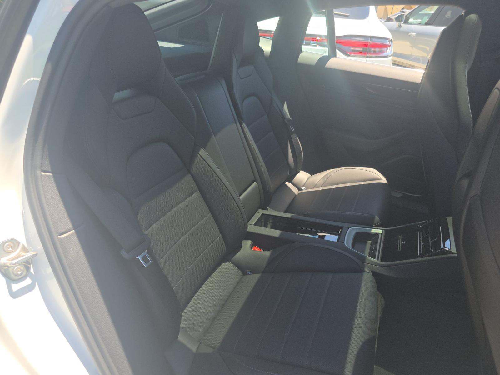 2025 Porsche Panamera Base RWD