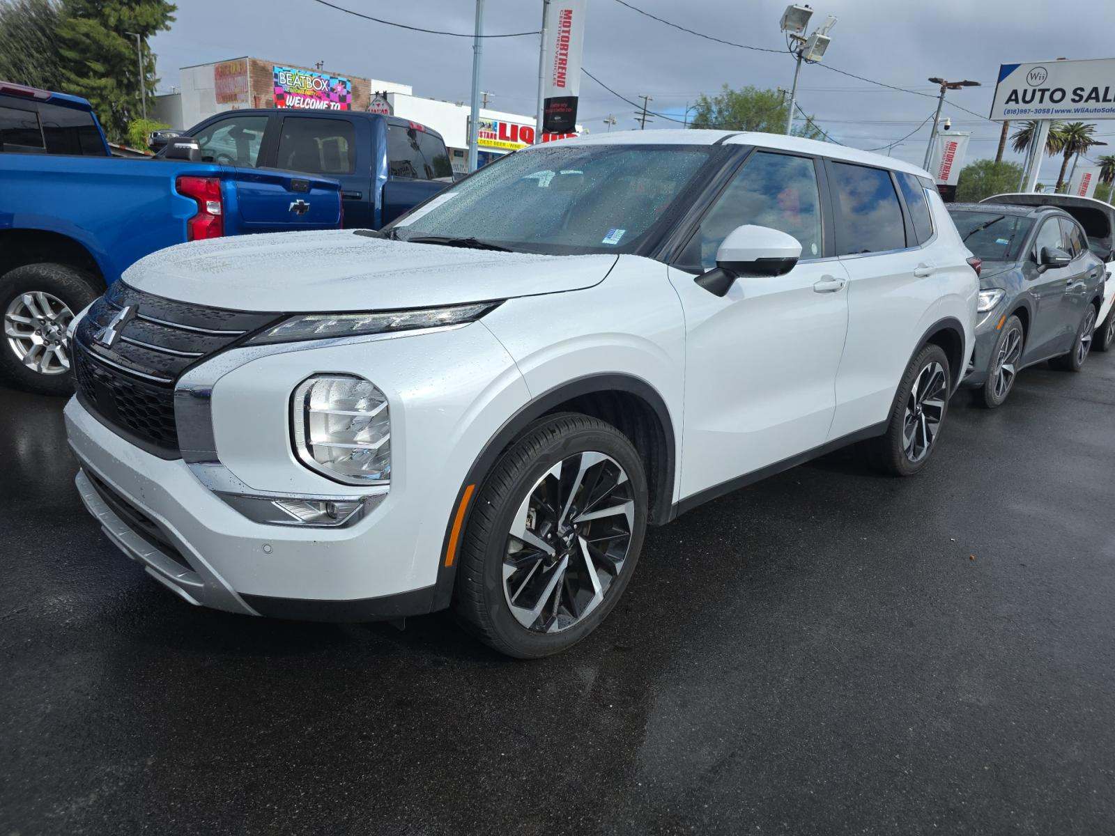 2024 Mitsubishi Outlander SE Black Edition FWD