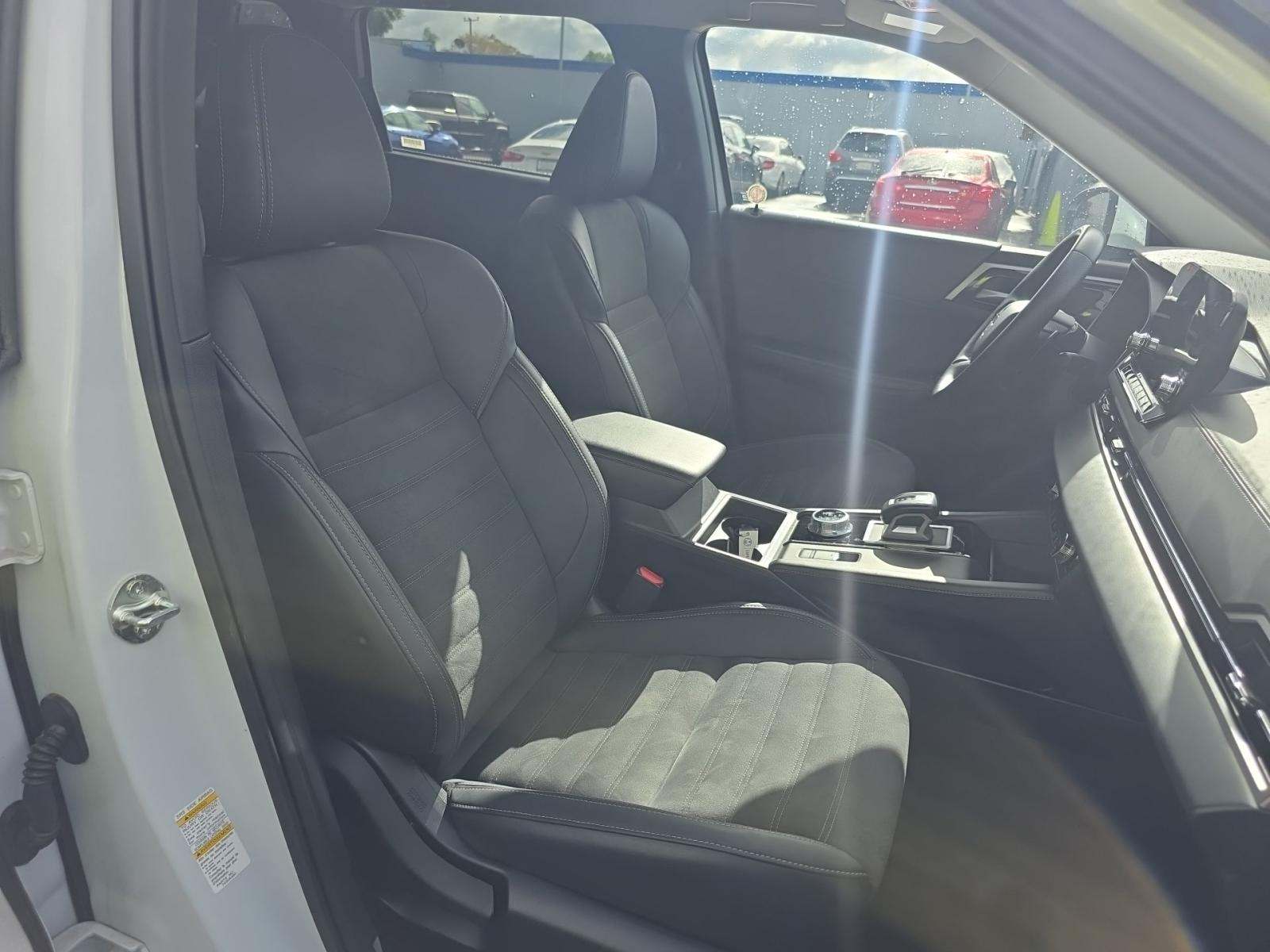 2024 Mitsubishi Outlander SE Black Edition FWD