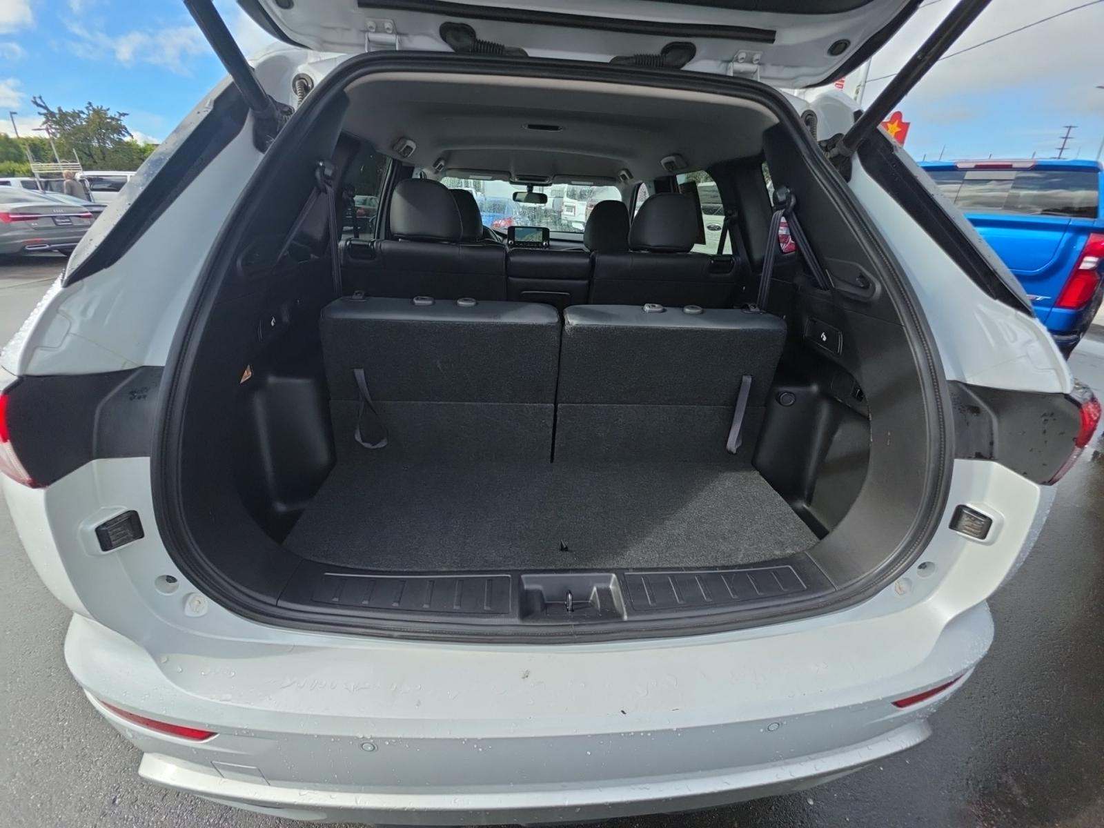 2024 Mitsubishi Outlander SE Black Edition FWD