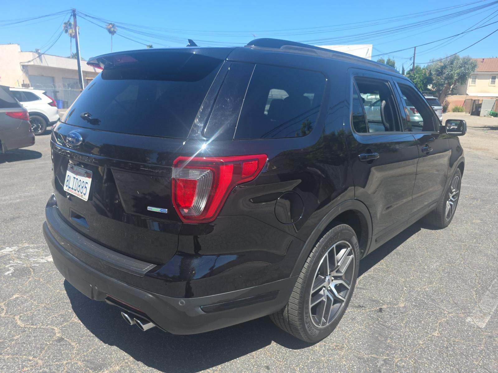 FORD EXPLORER - 3