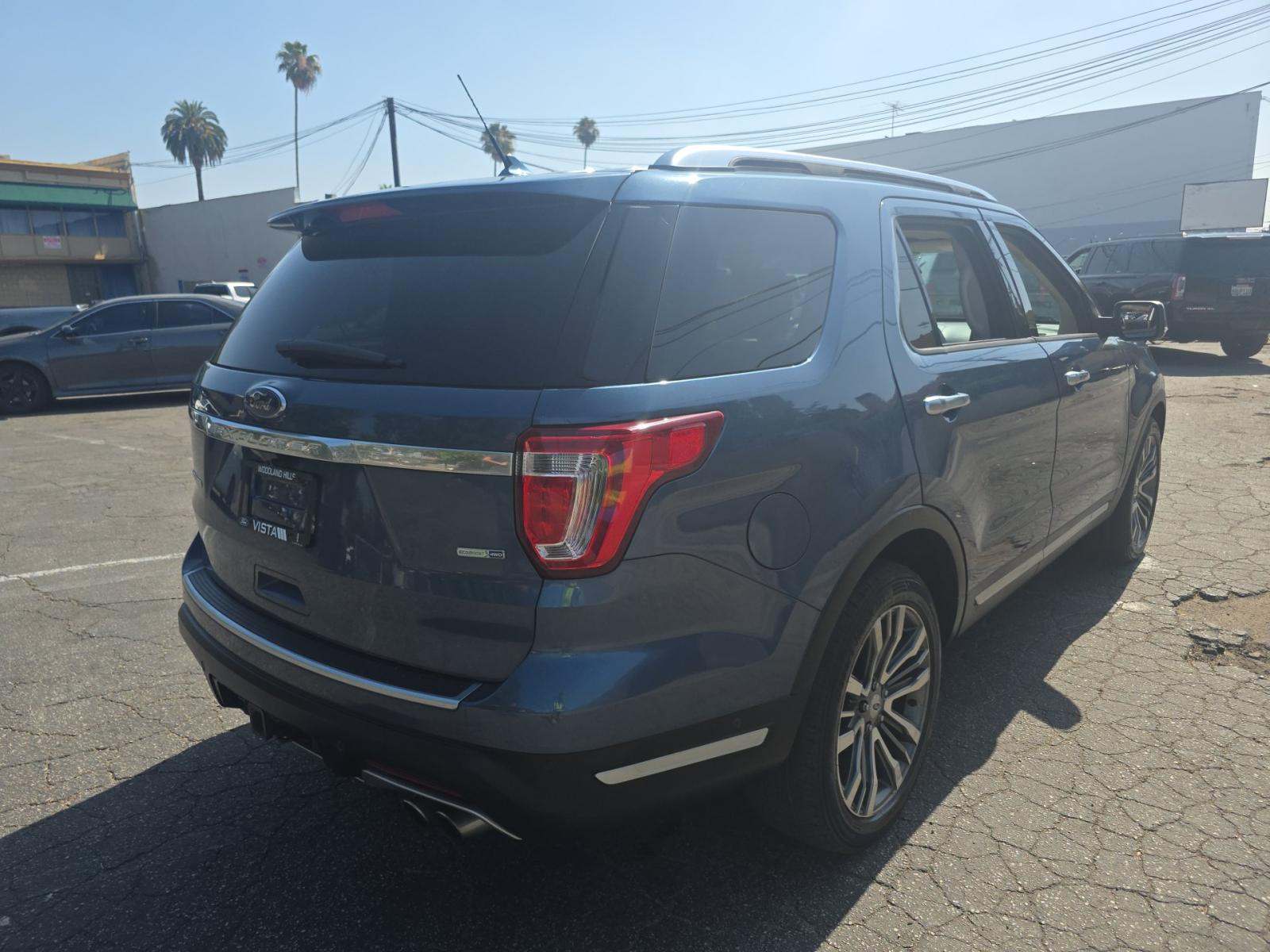 FORD EXPLORER - 3
