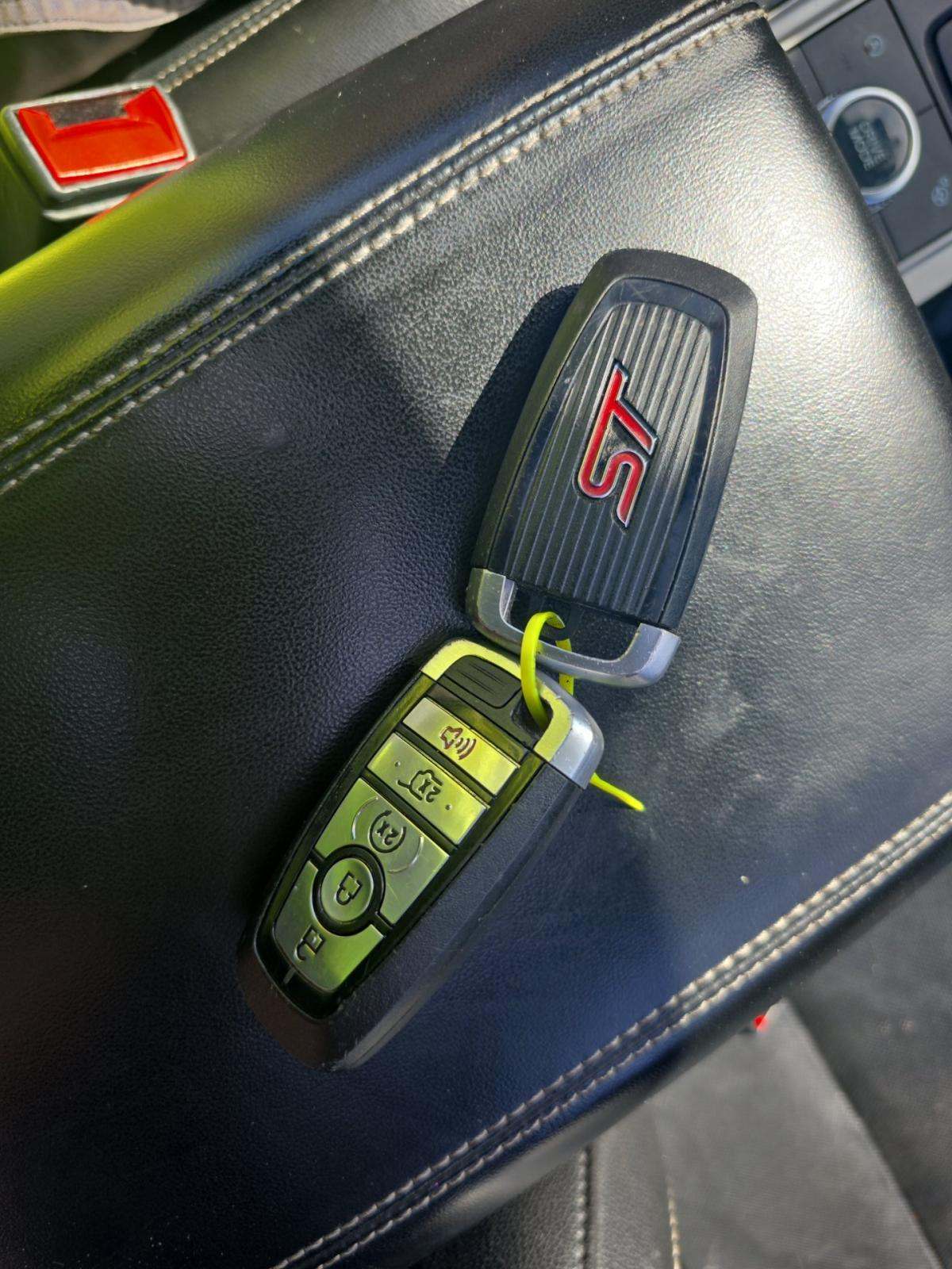 2022 Ford Explorer ST AWD