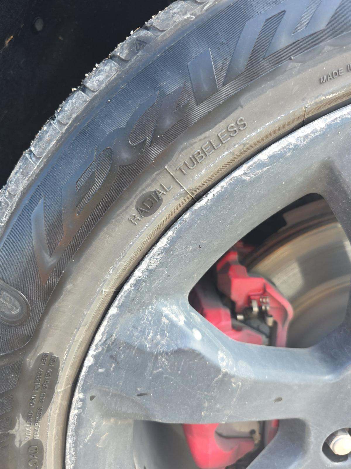 2022 Ford Explorer ST AWD