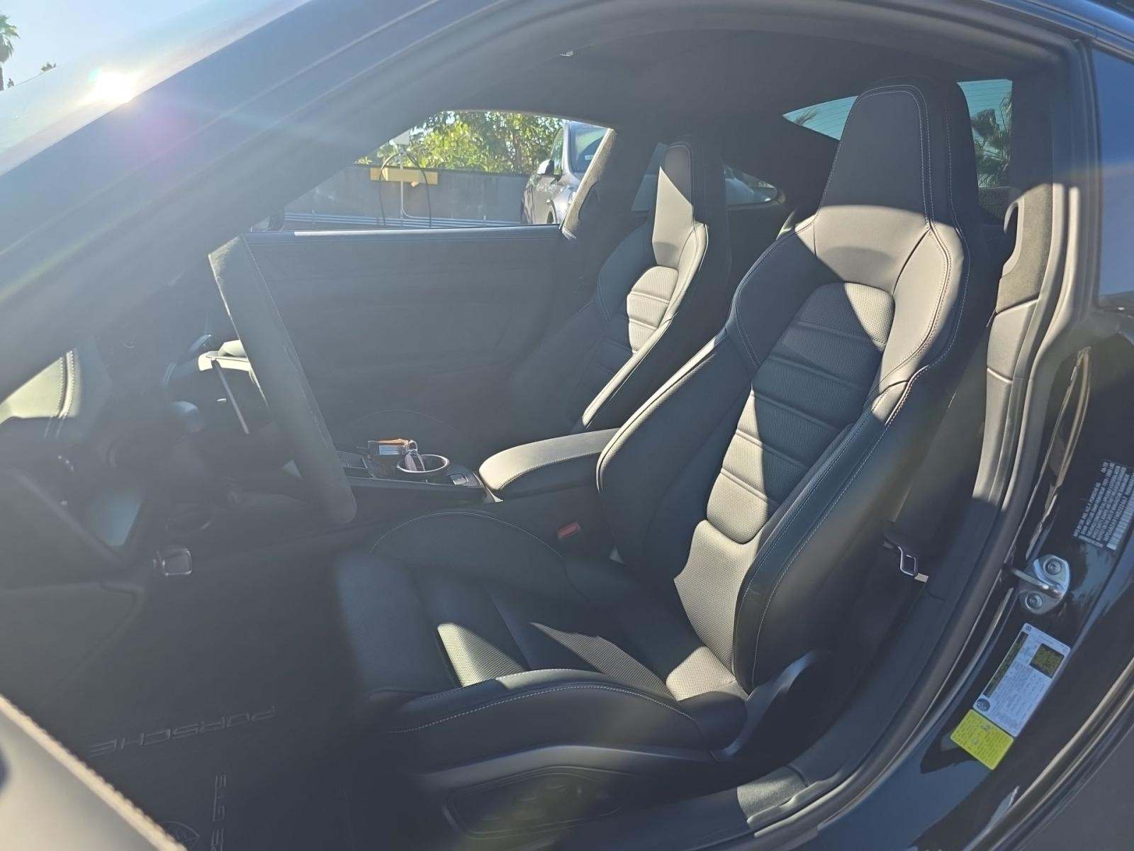 2022 Porsche 911 Carrera 4 GTS AWD