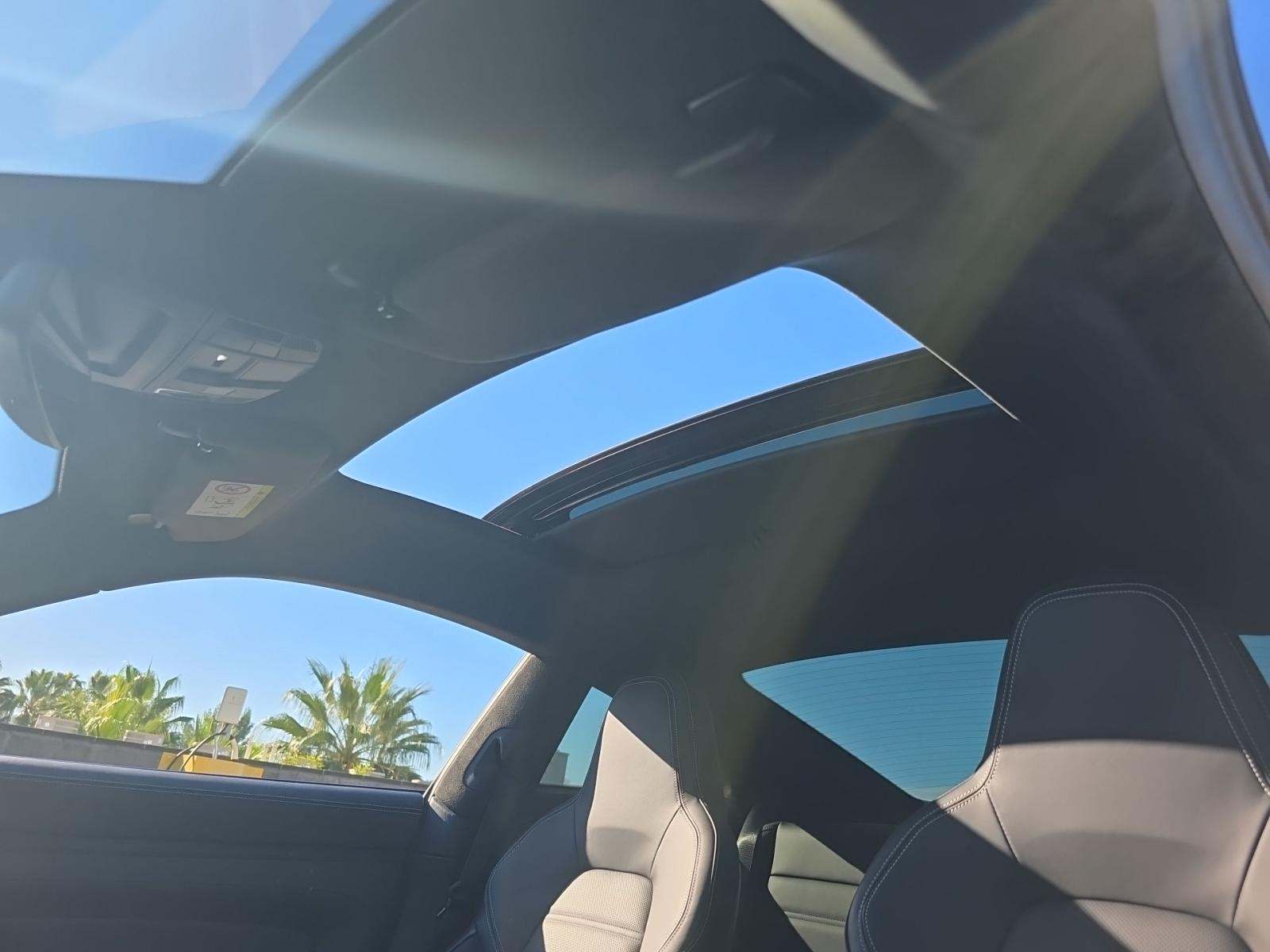 2022 Porsche 911 Carrera 4 GTS AWD