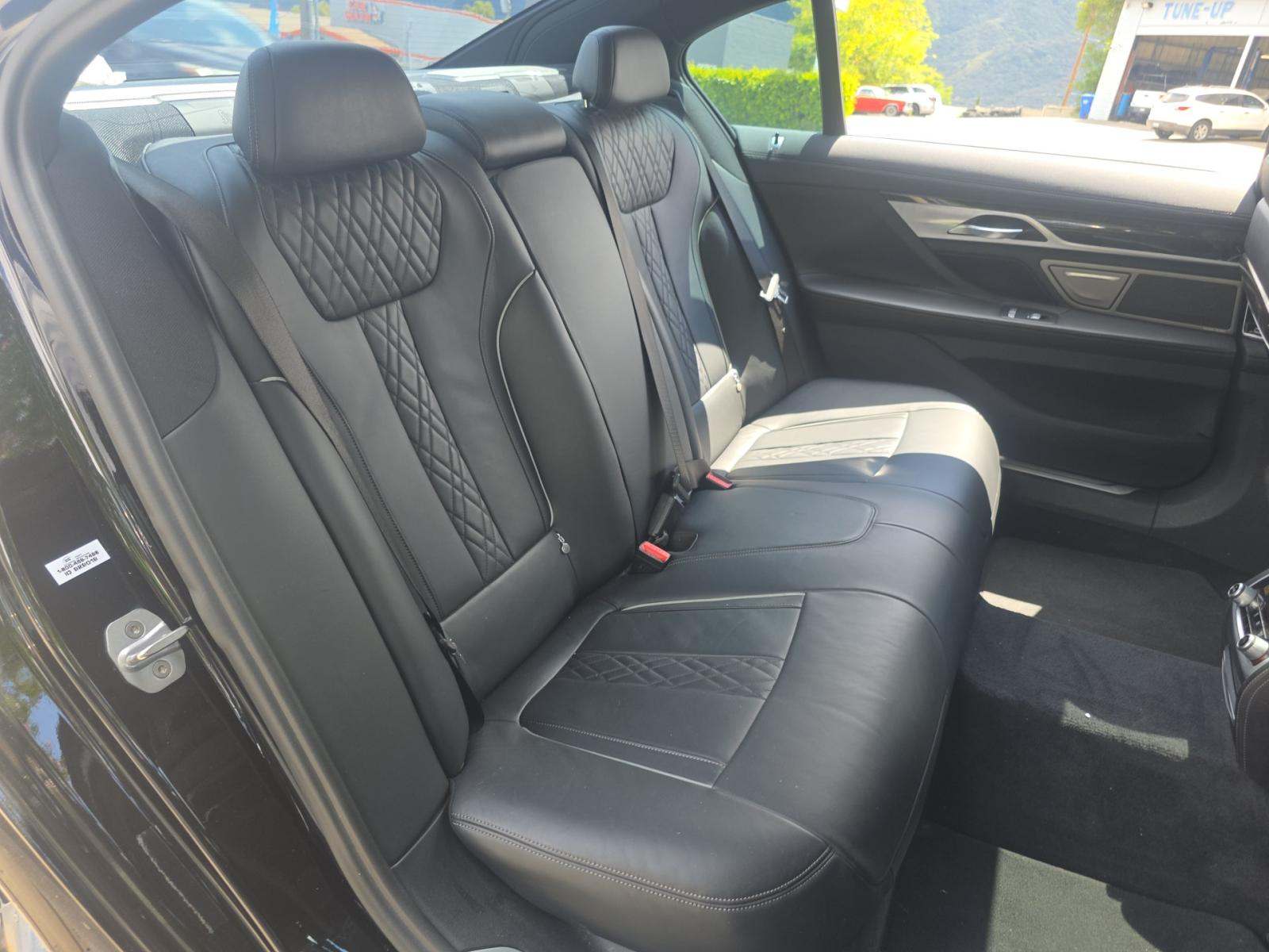 2018 BMW 7 Series 750i RWD
