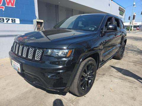 JEEP LAREDO ALTITUDE EDITION - 1