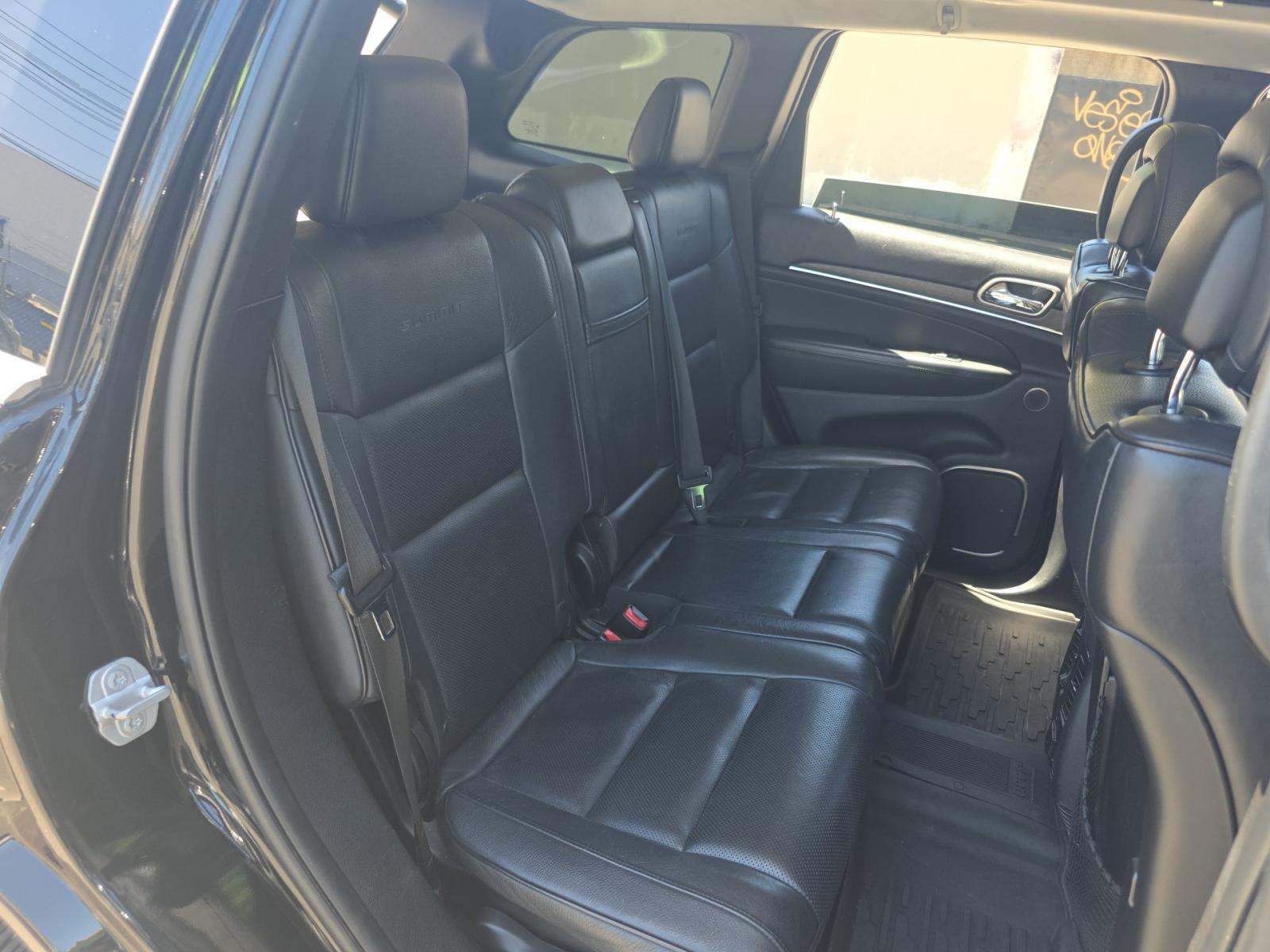 Jeep Grand Cherokee Summit снимка Jeep Grand Cherokee Summit