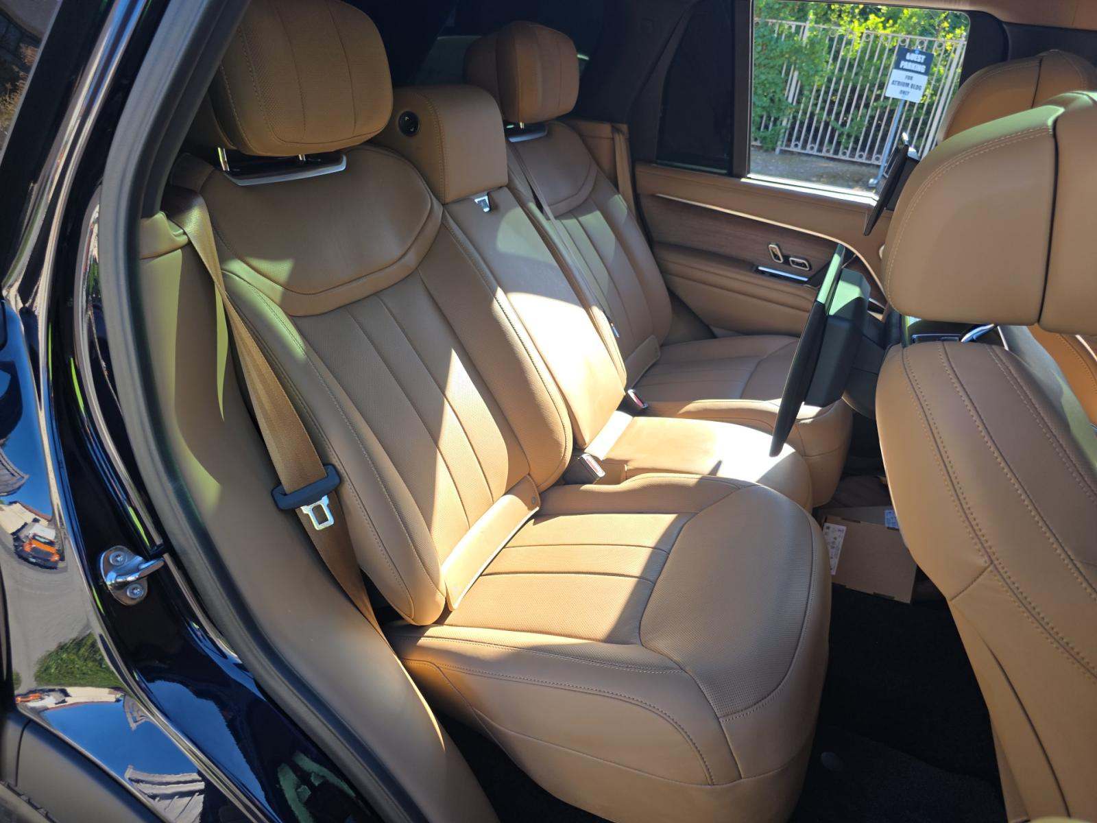 2025 Land Rover Range Rover Autobiography AWD