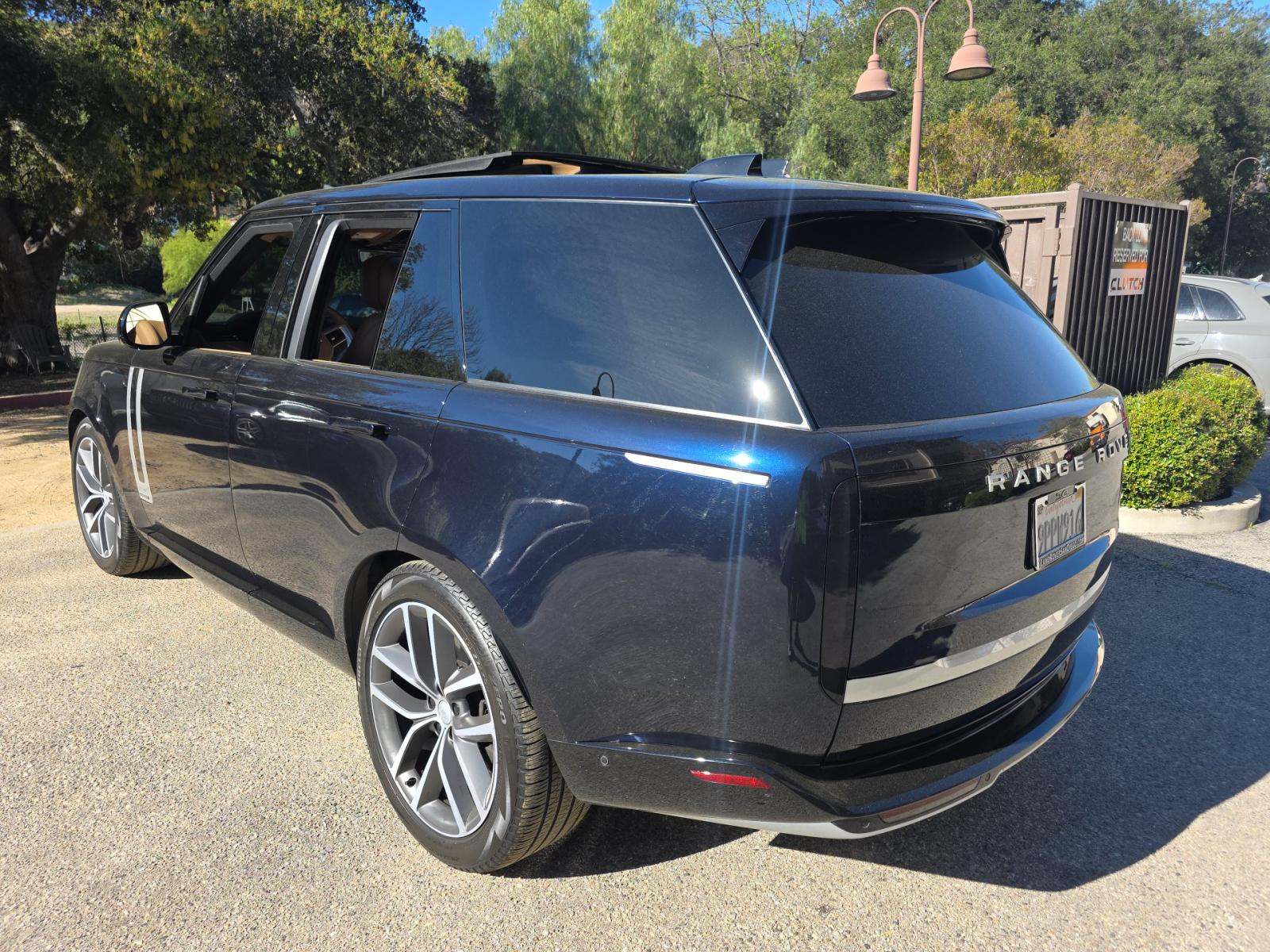 2025 Land Rover Range Rover Autobiography AWD