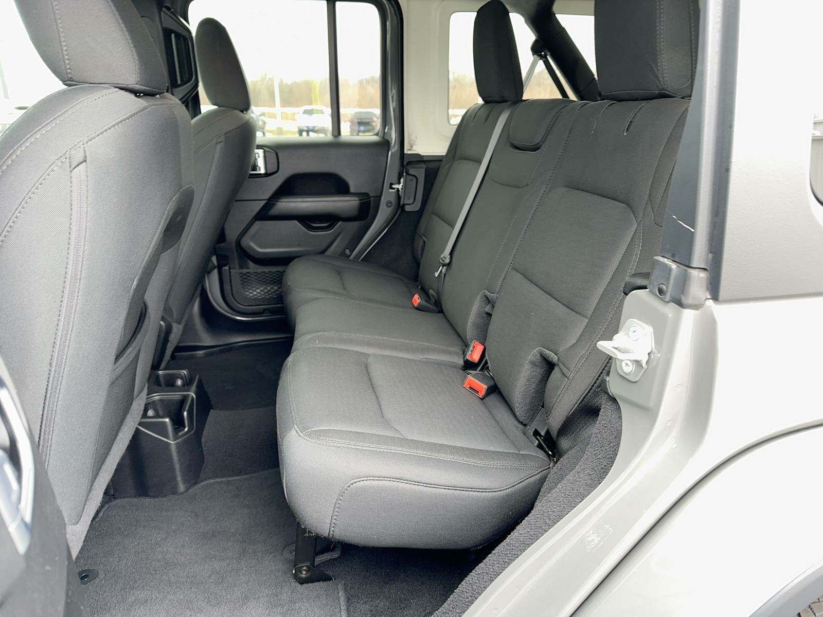 2021 Jeep Wrangler Unlimited Sahara AWD