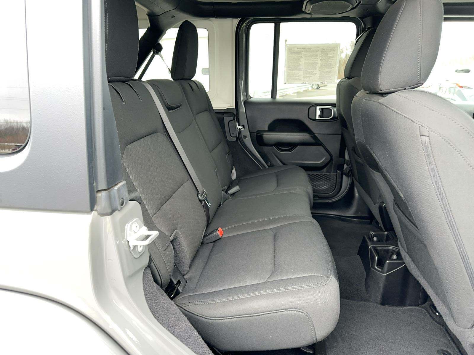 2021 Jeep Wrangler Unlimited Sahara AWD